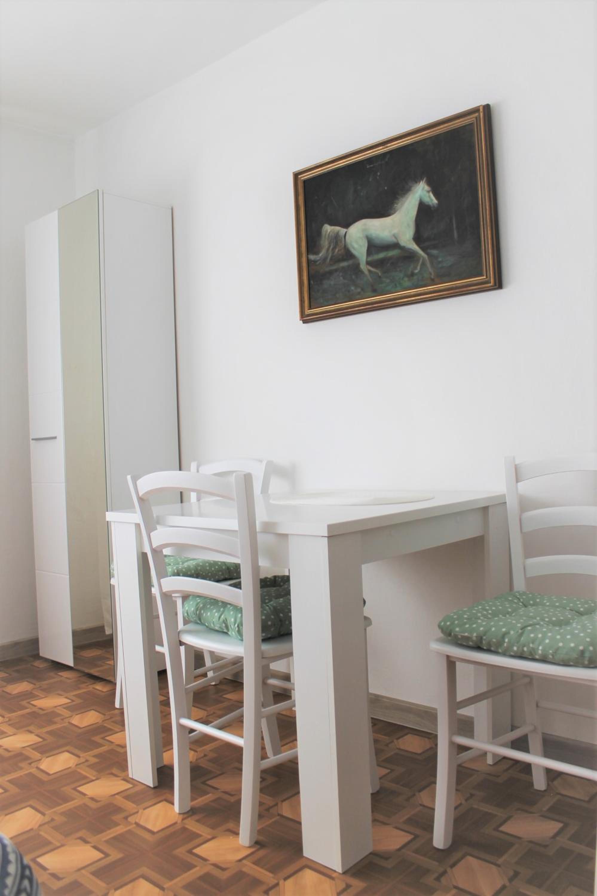 Quadruple Room with Private External Bathroom - Photo 13