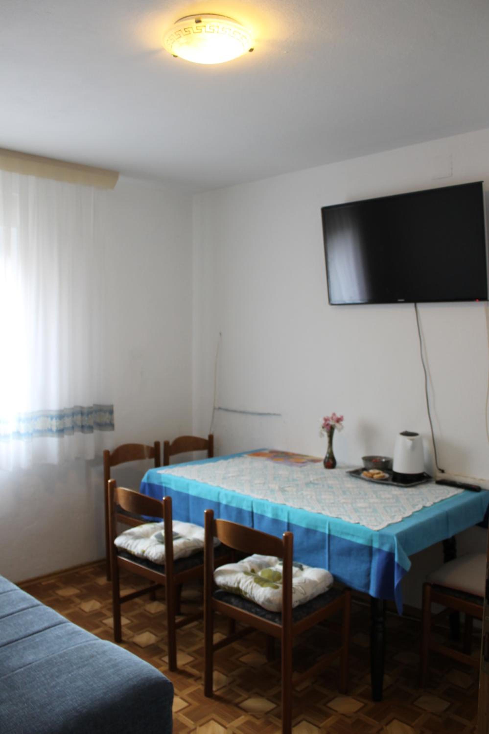 Quadruple Room with Private External Bathroom - Photo 4
