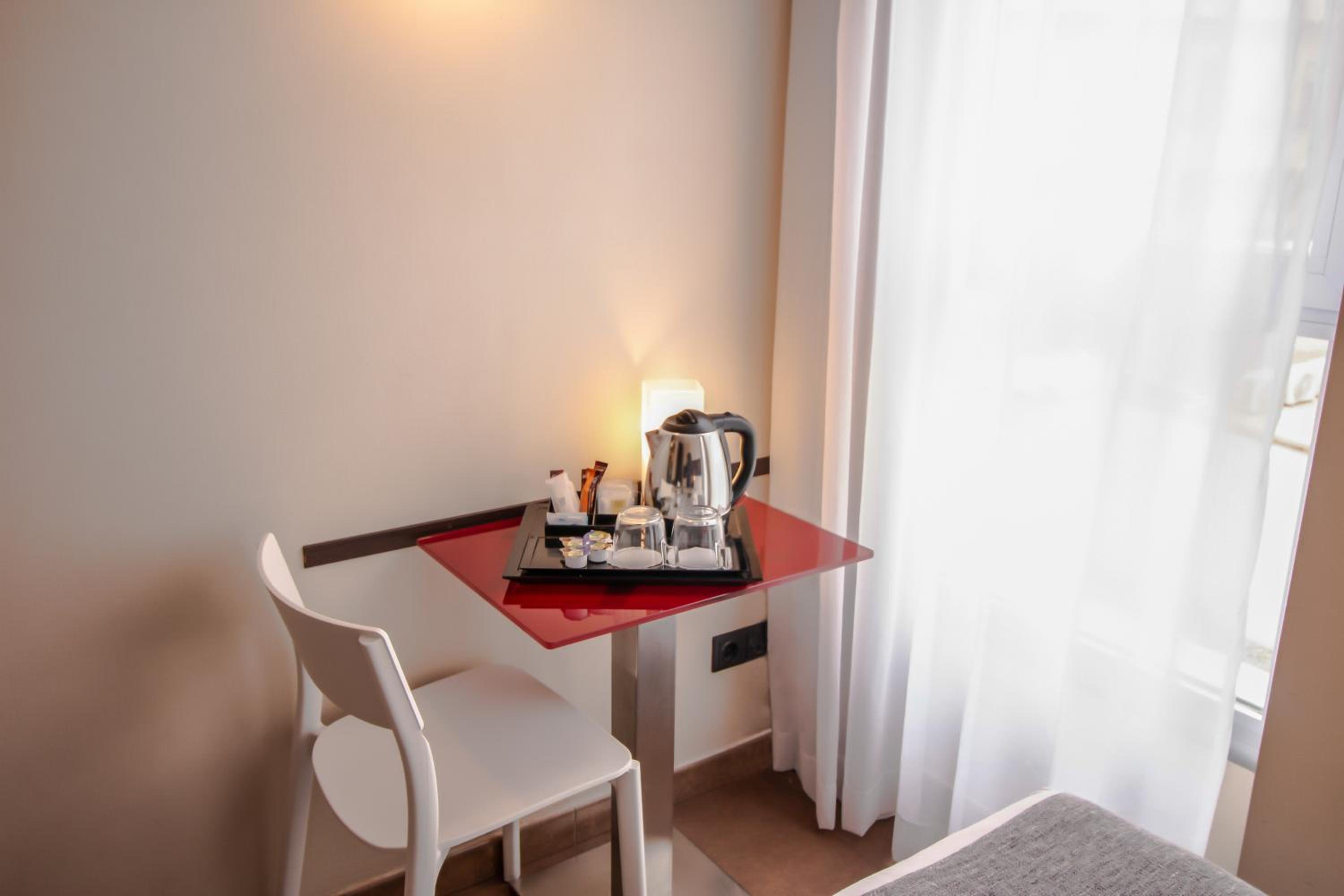 Single Room photo 3