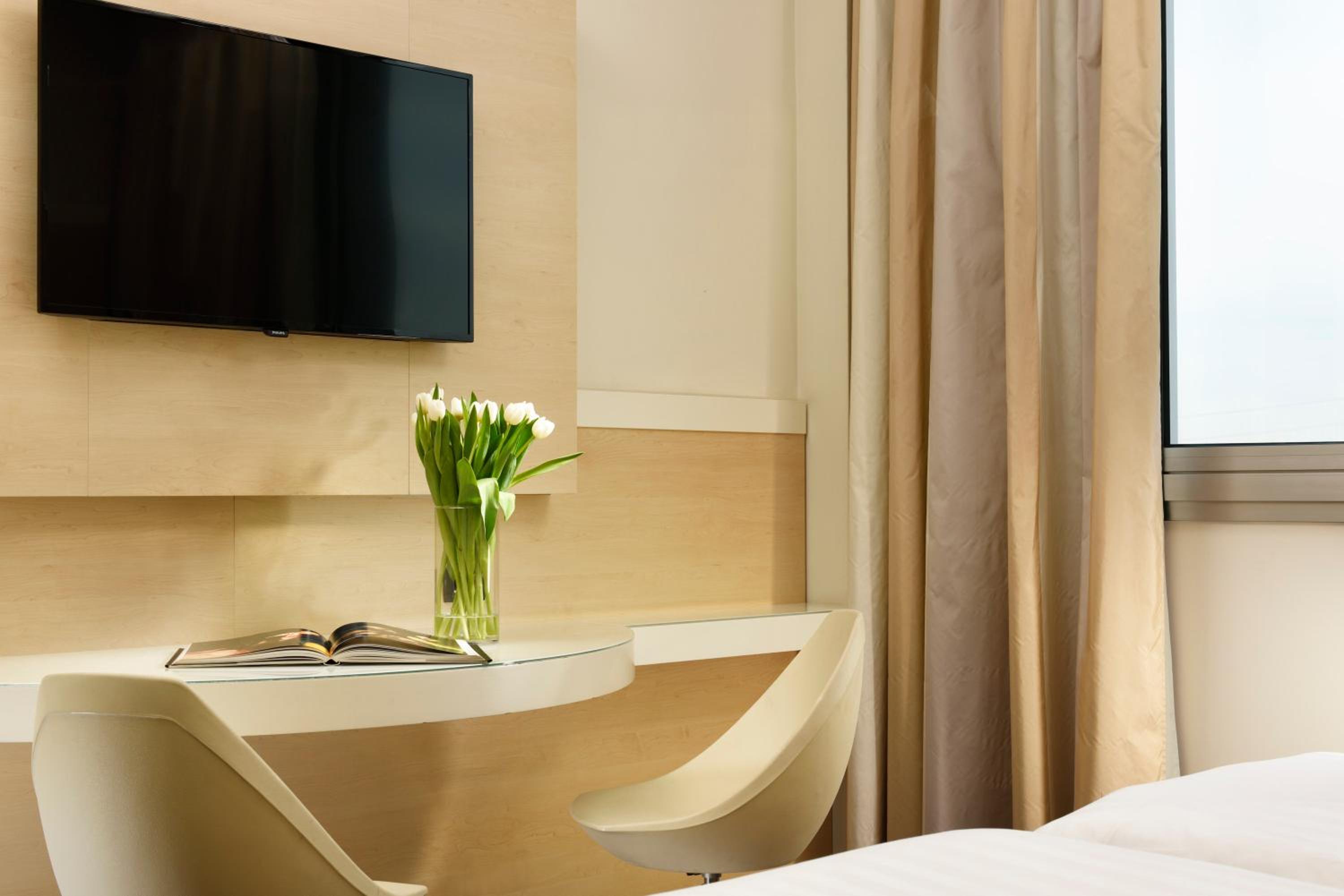 Single Room photo 2