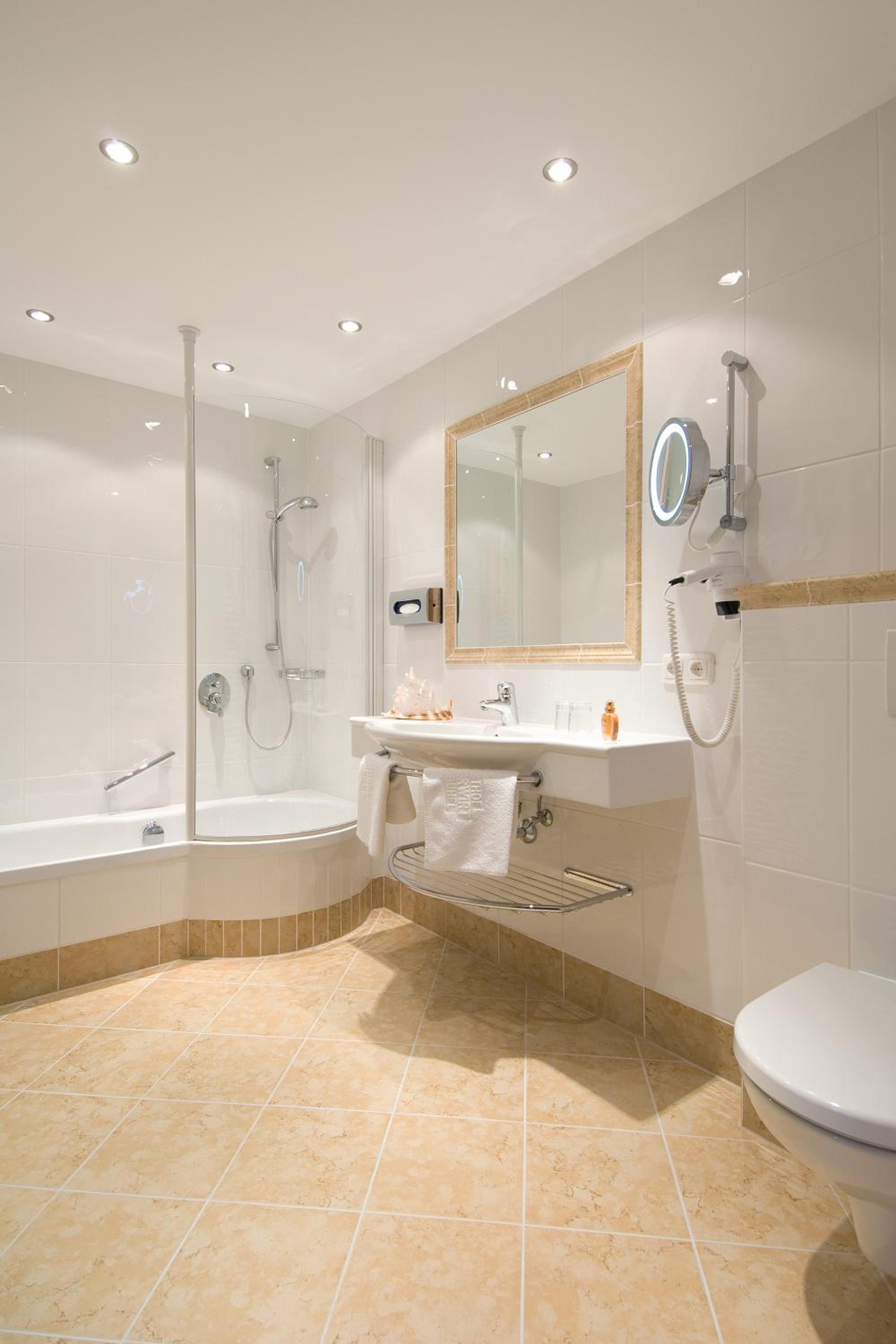 Single Room with Shower - Photo 4