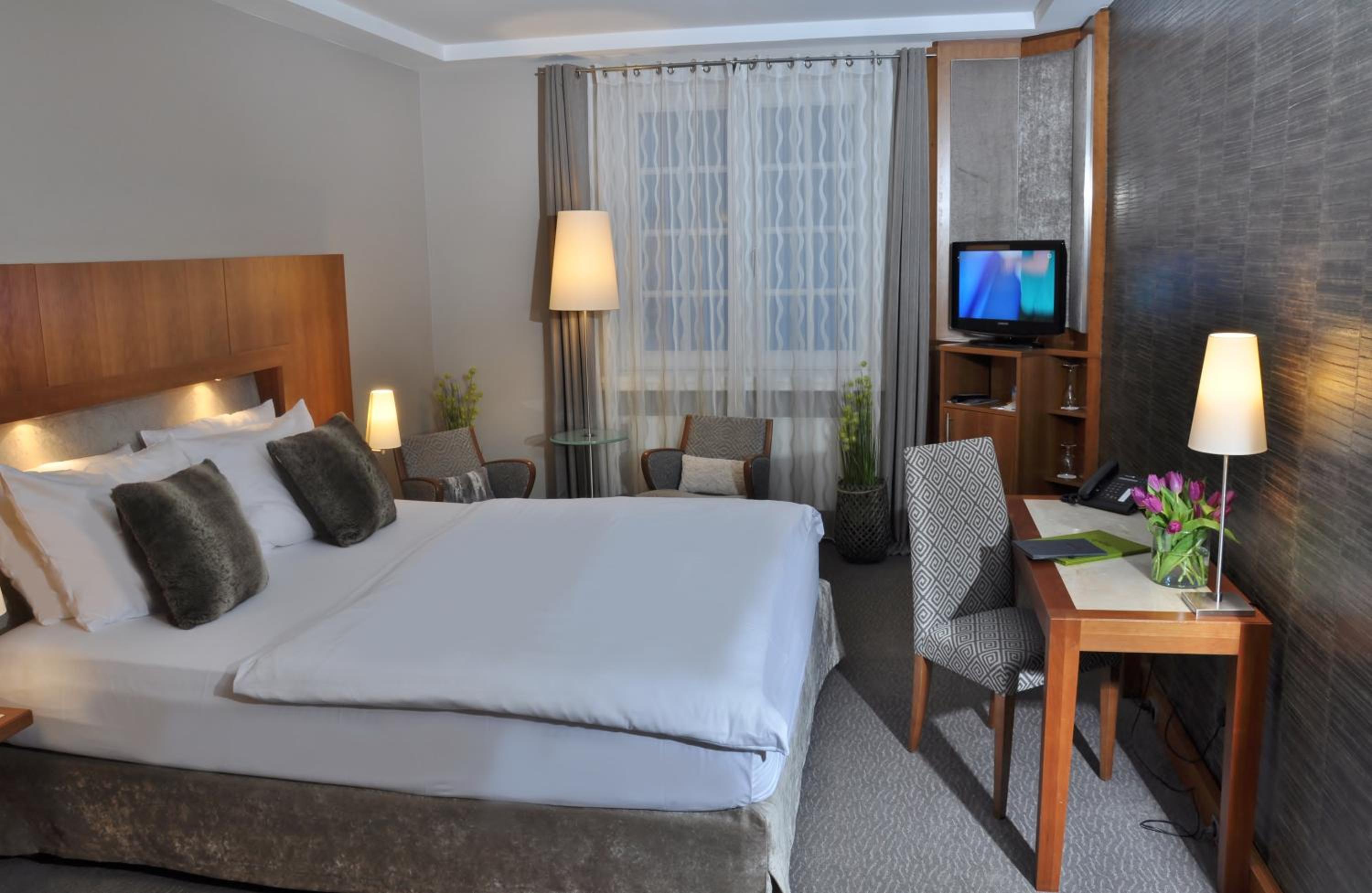Standard Double Room - Photo 6