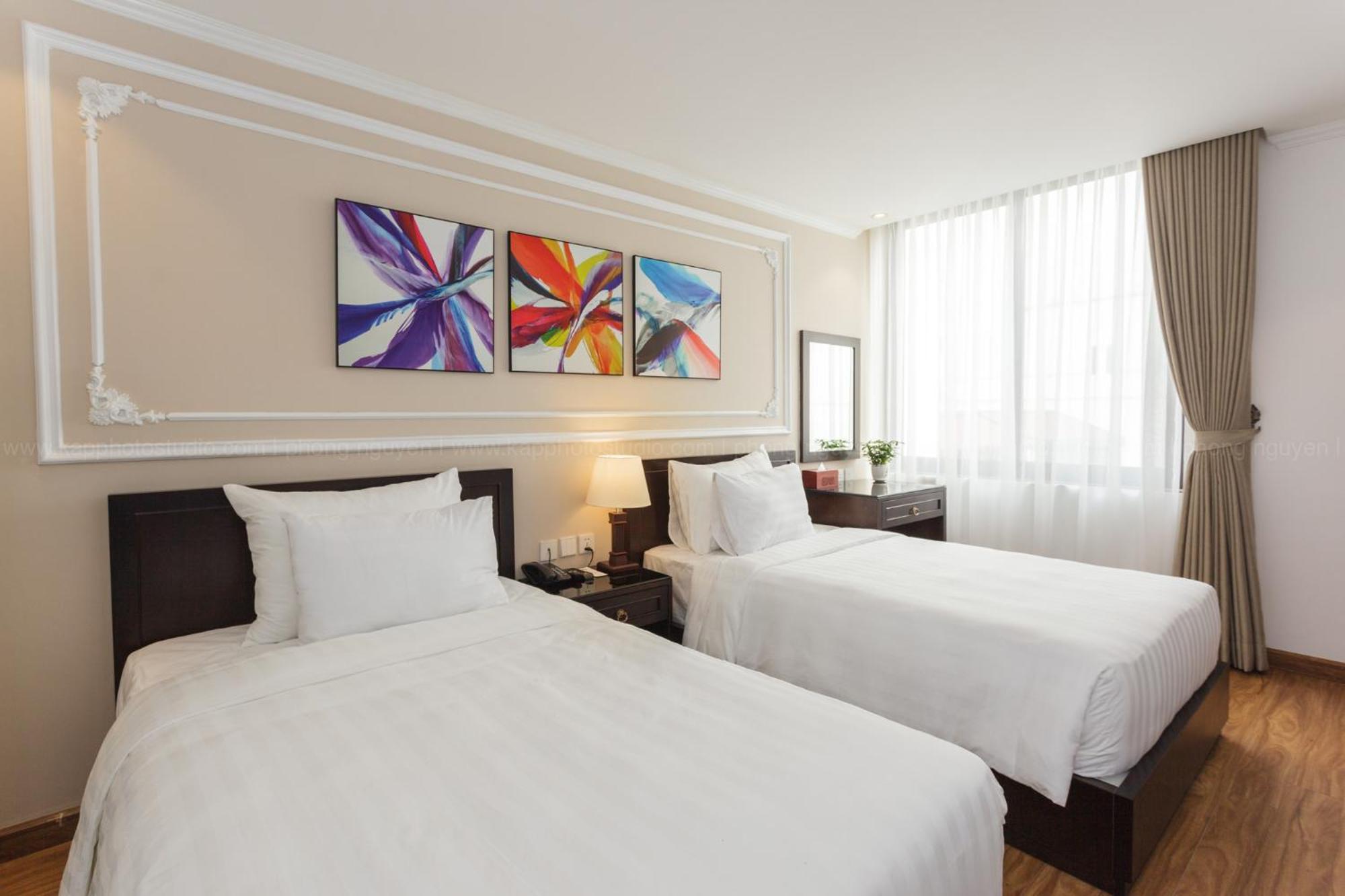 Deluxe Double or Twin Room with City View