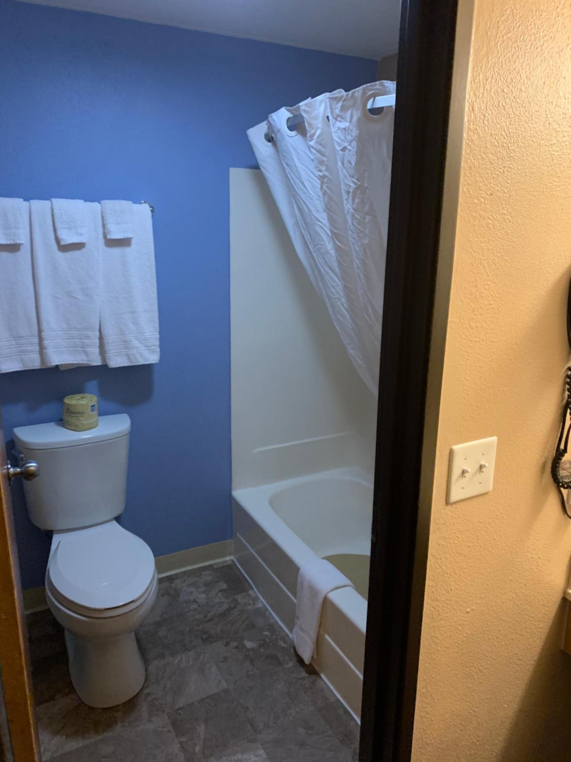 Double Room with Two Double Beds - Non-Smoking - Photo 3