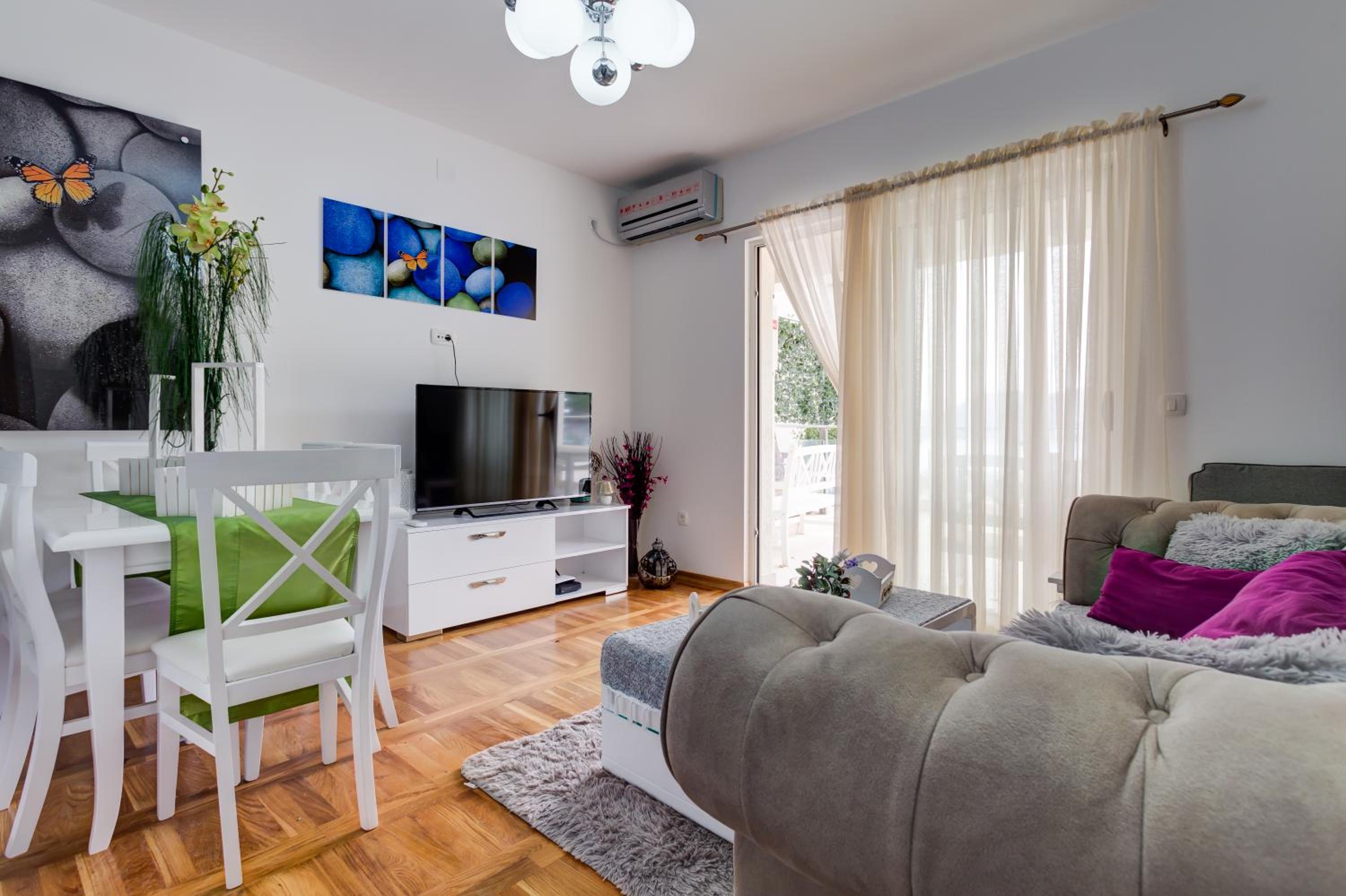 Apartment with Sea View