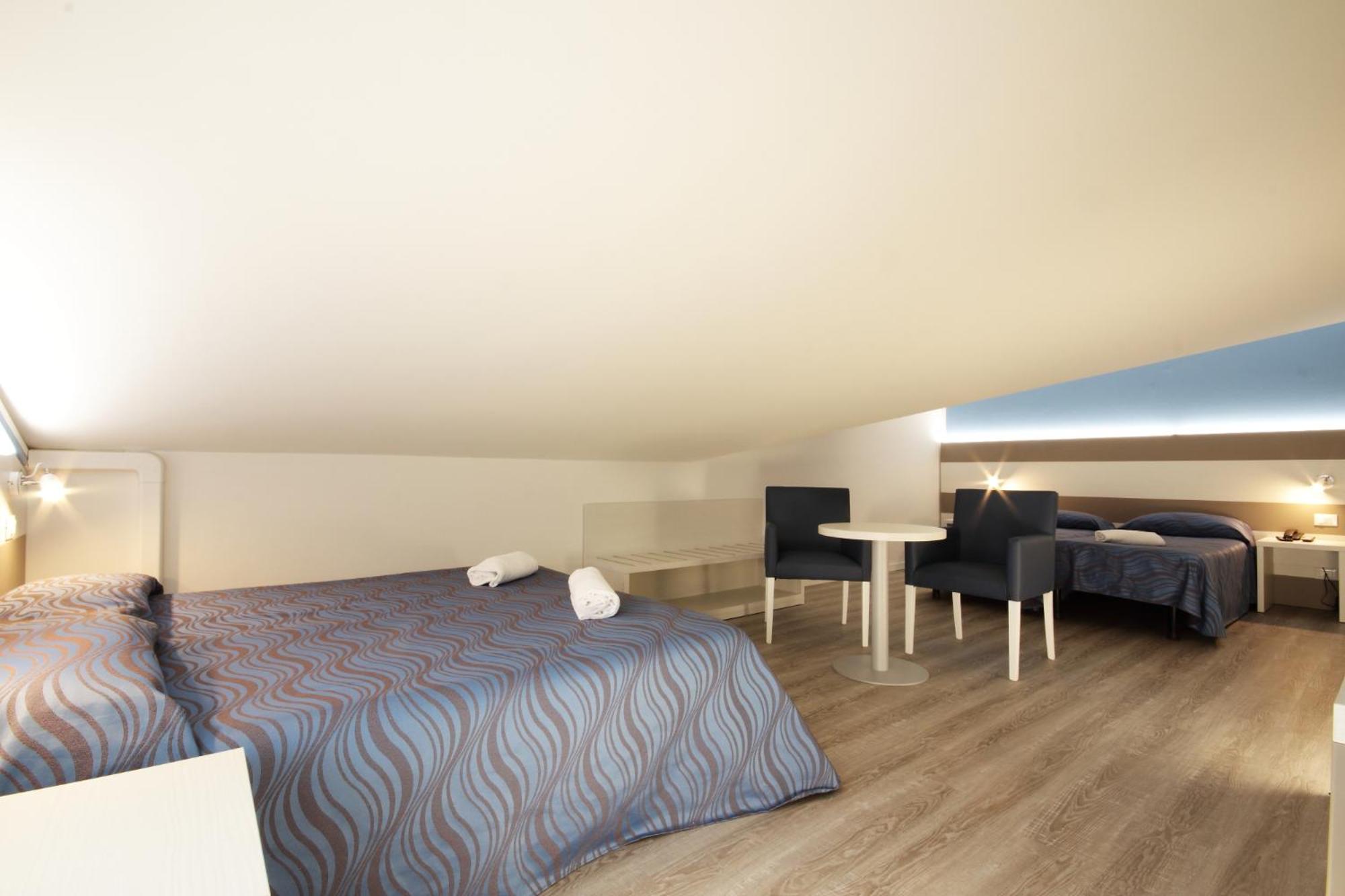 Economy Quadruple Room photo 2