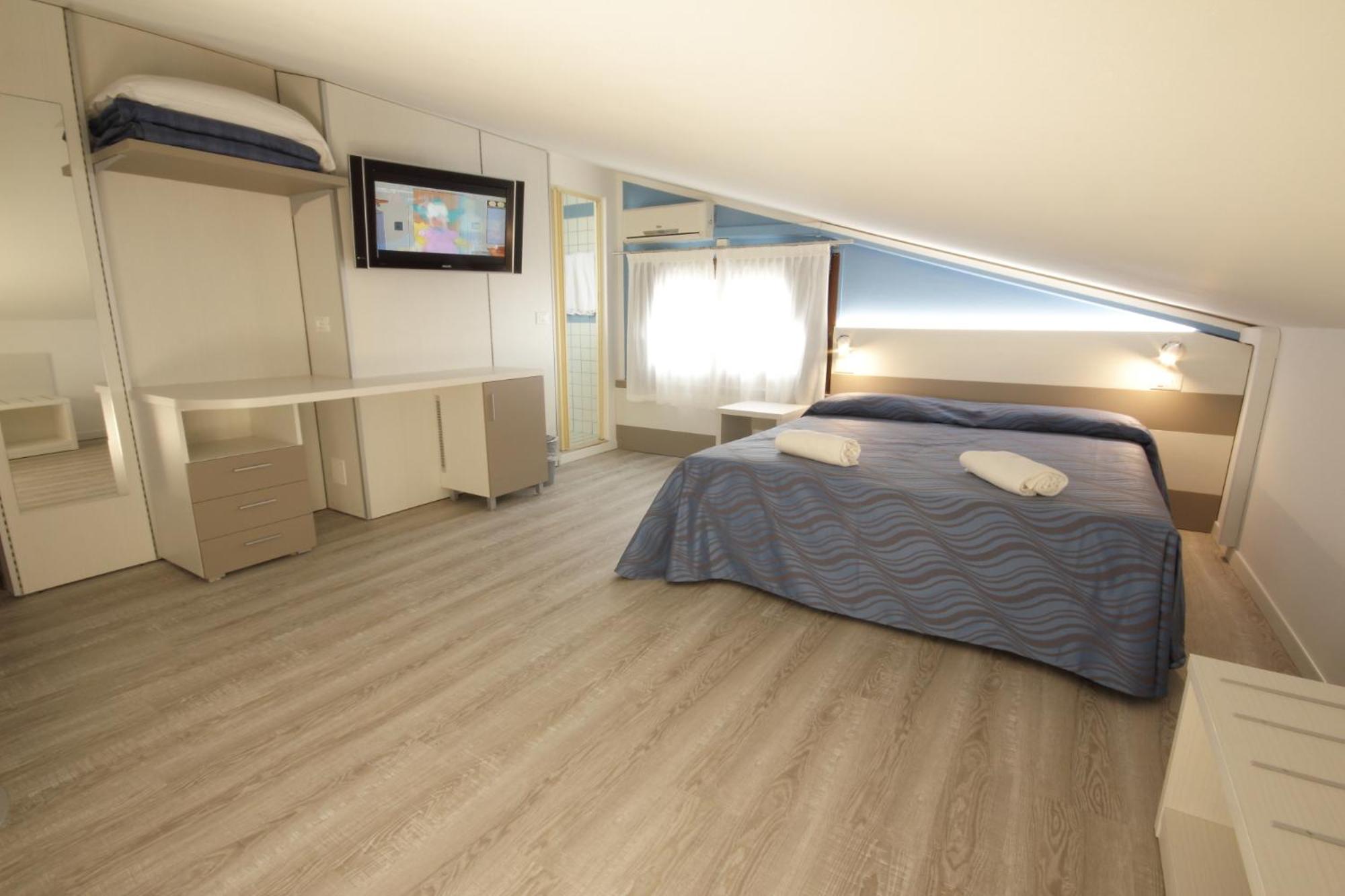 Economy Quadruple Room photo 1