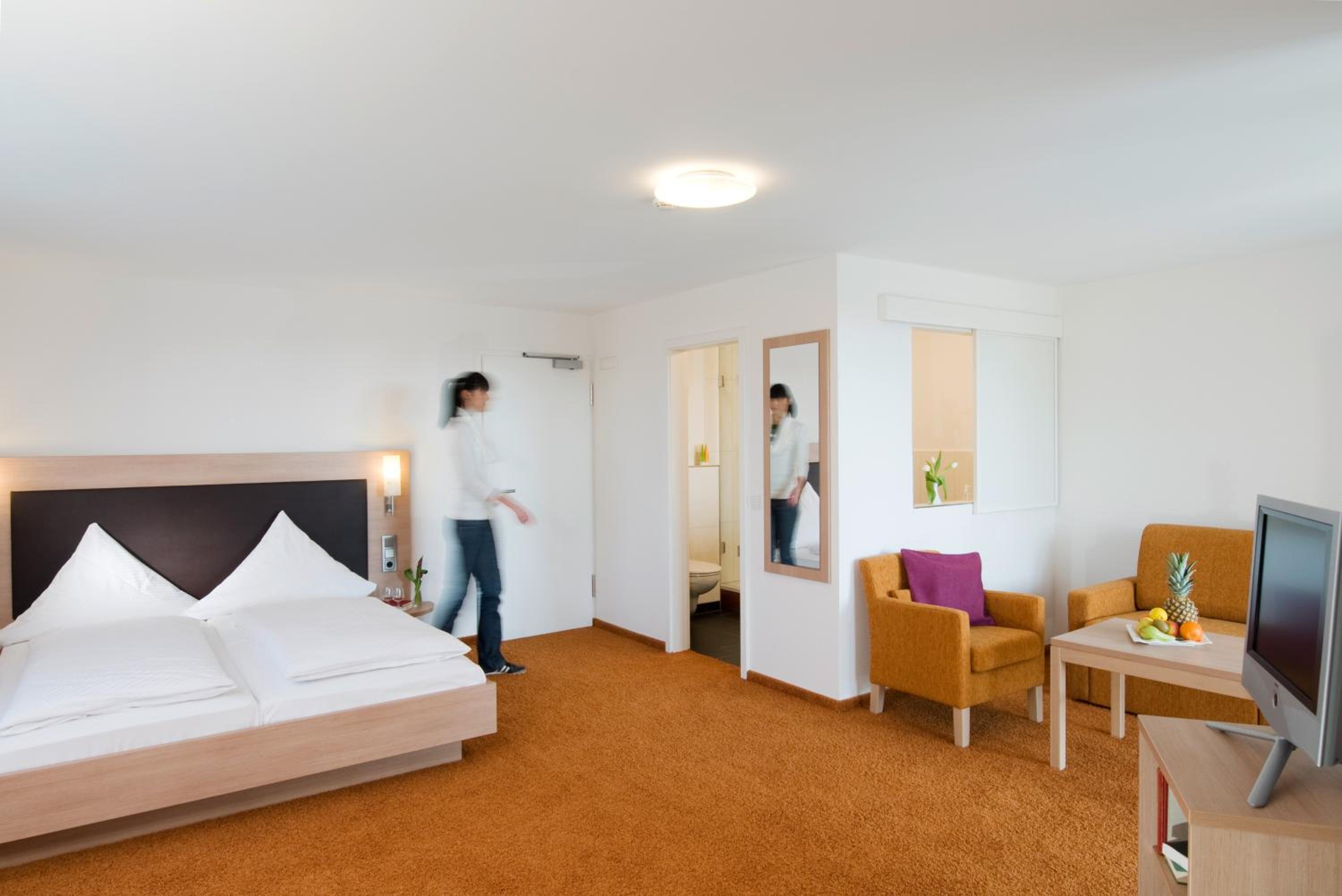 Deluxe Double Room with Balcony photo 2