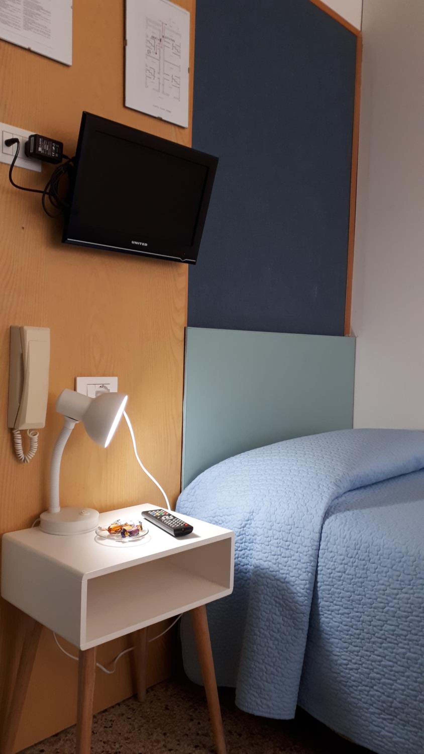 Single Room photo 1