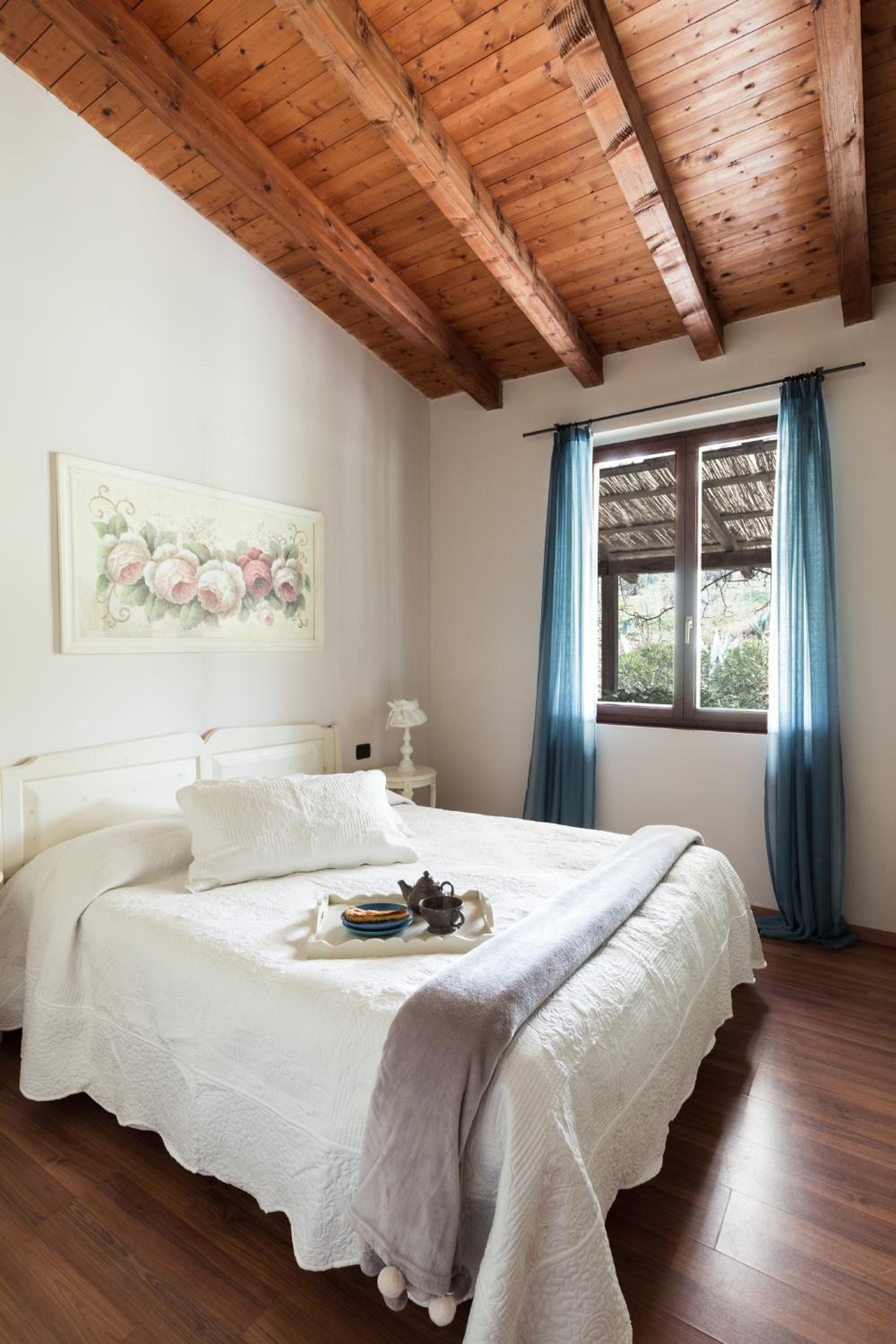 One-Bedroom Apartment - Photo 24