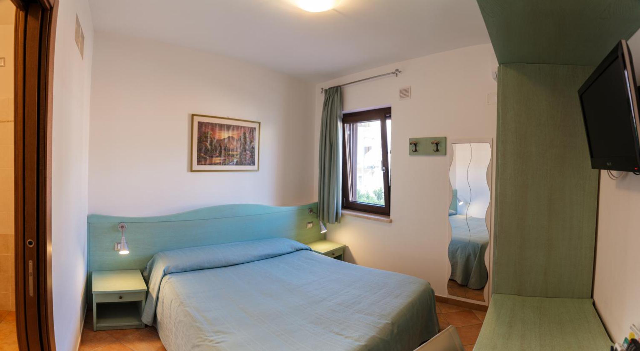 Small Double Room photo 3