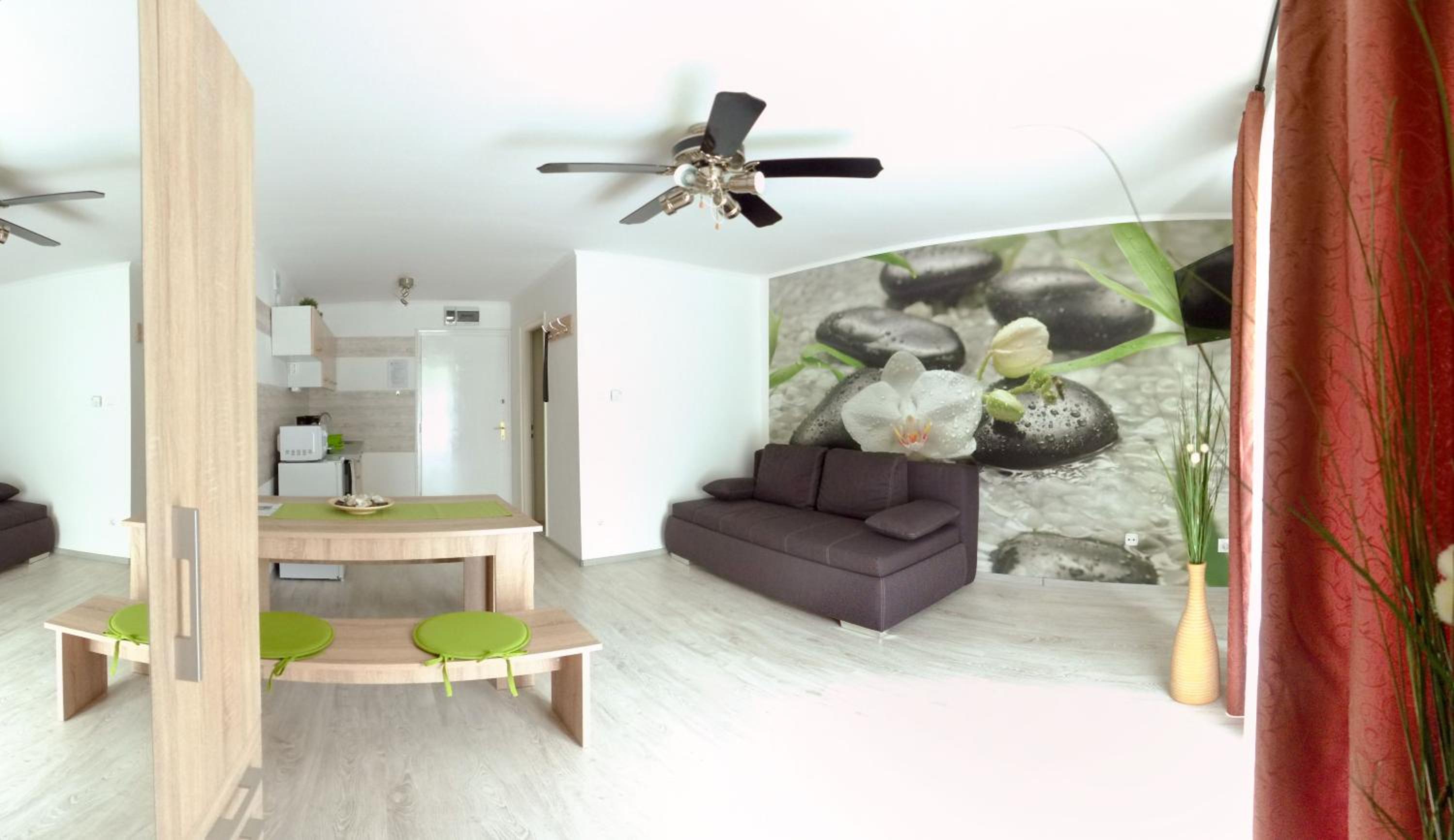 Apartment with Garden View