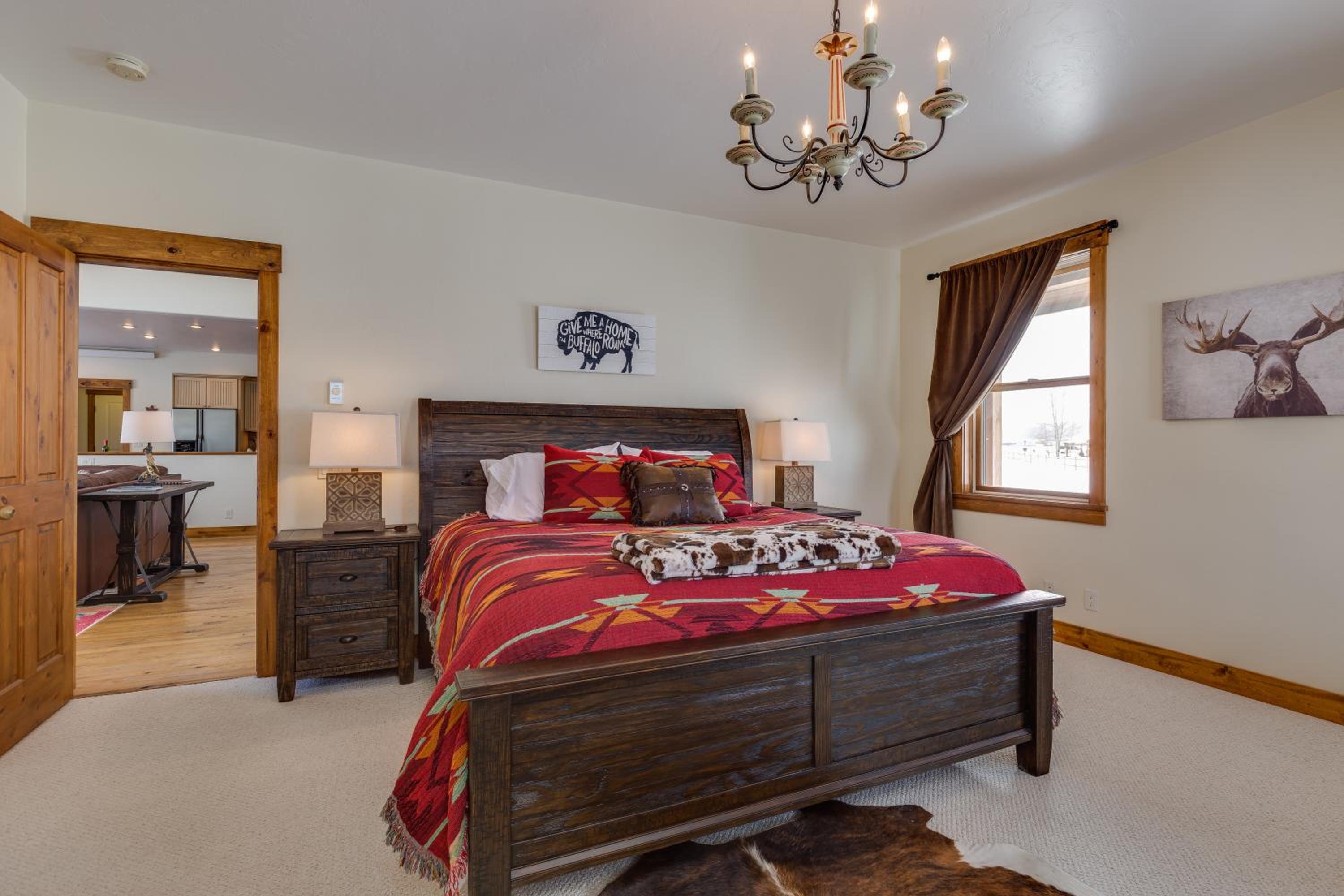 Four-Bedroom House photo 1