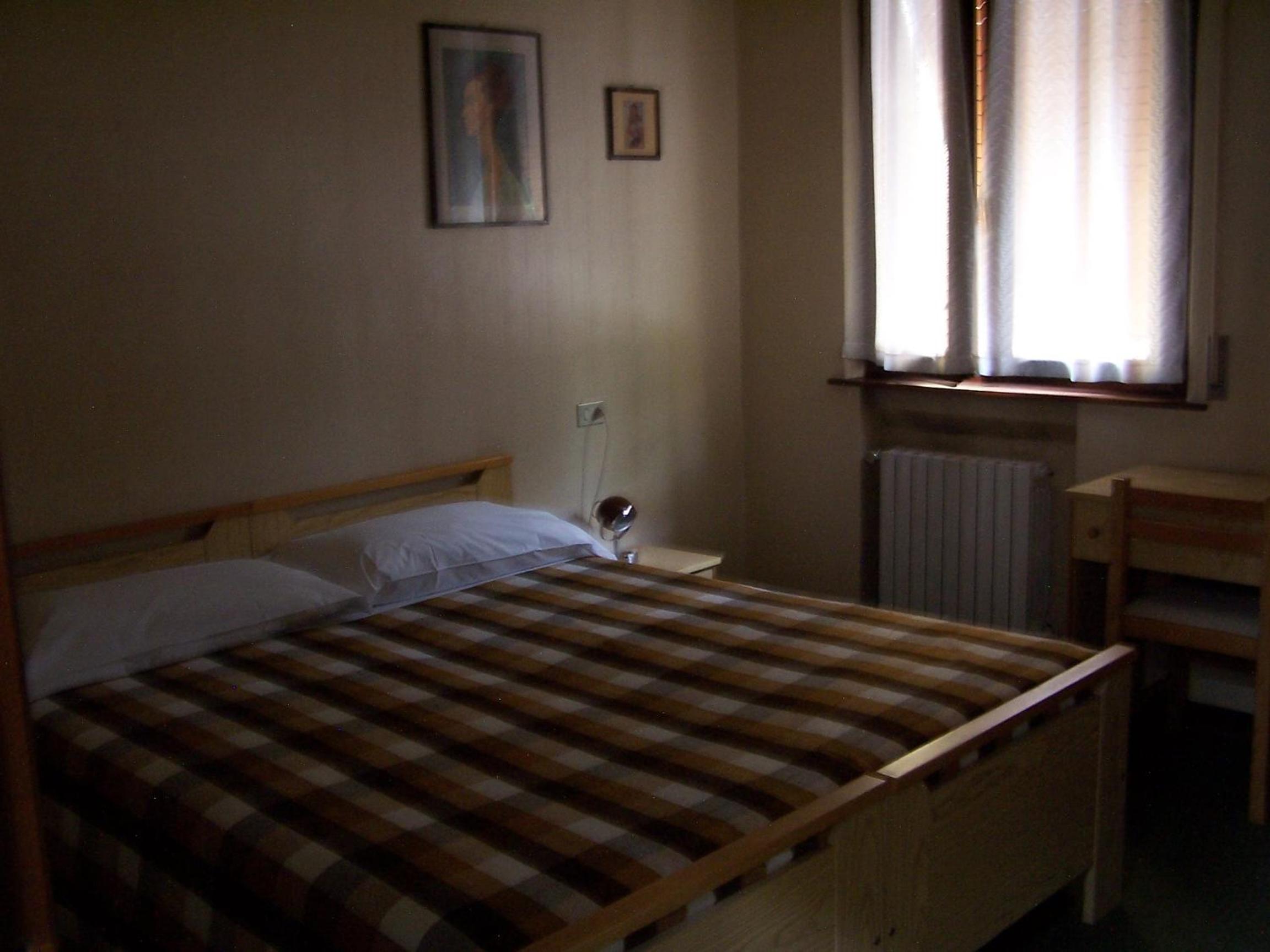 Double or Twin Room - Photo 9