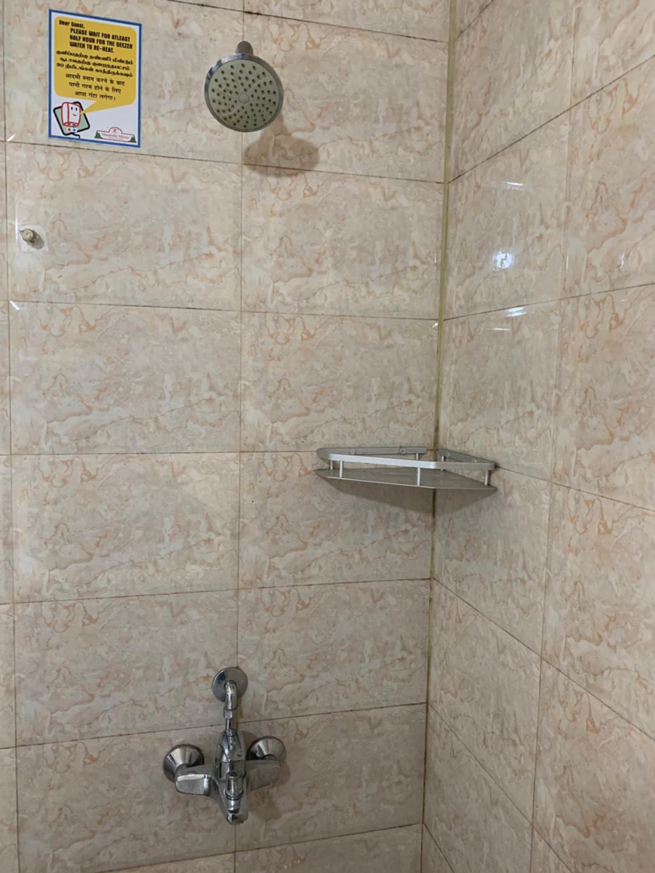 Deluxe Double Room - Photo 8