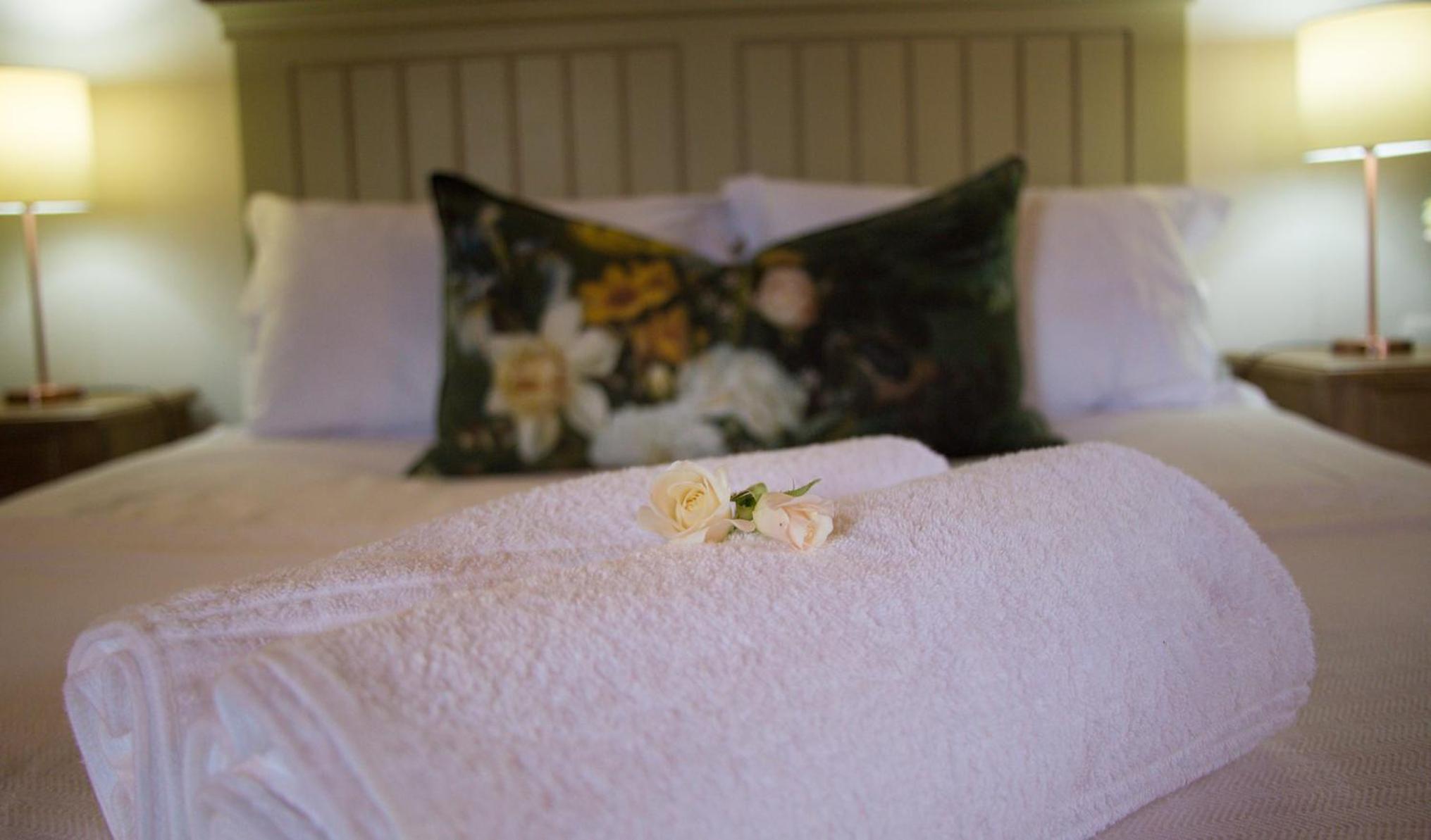 Deluxe Queen Room - Photo 1