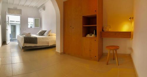 Large Double Room photo 1