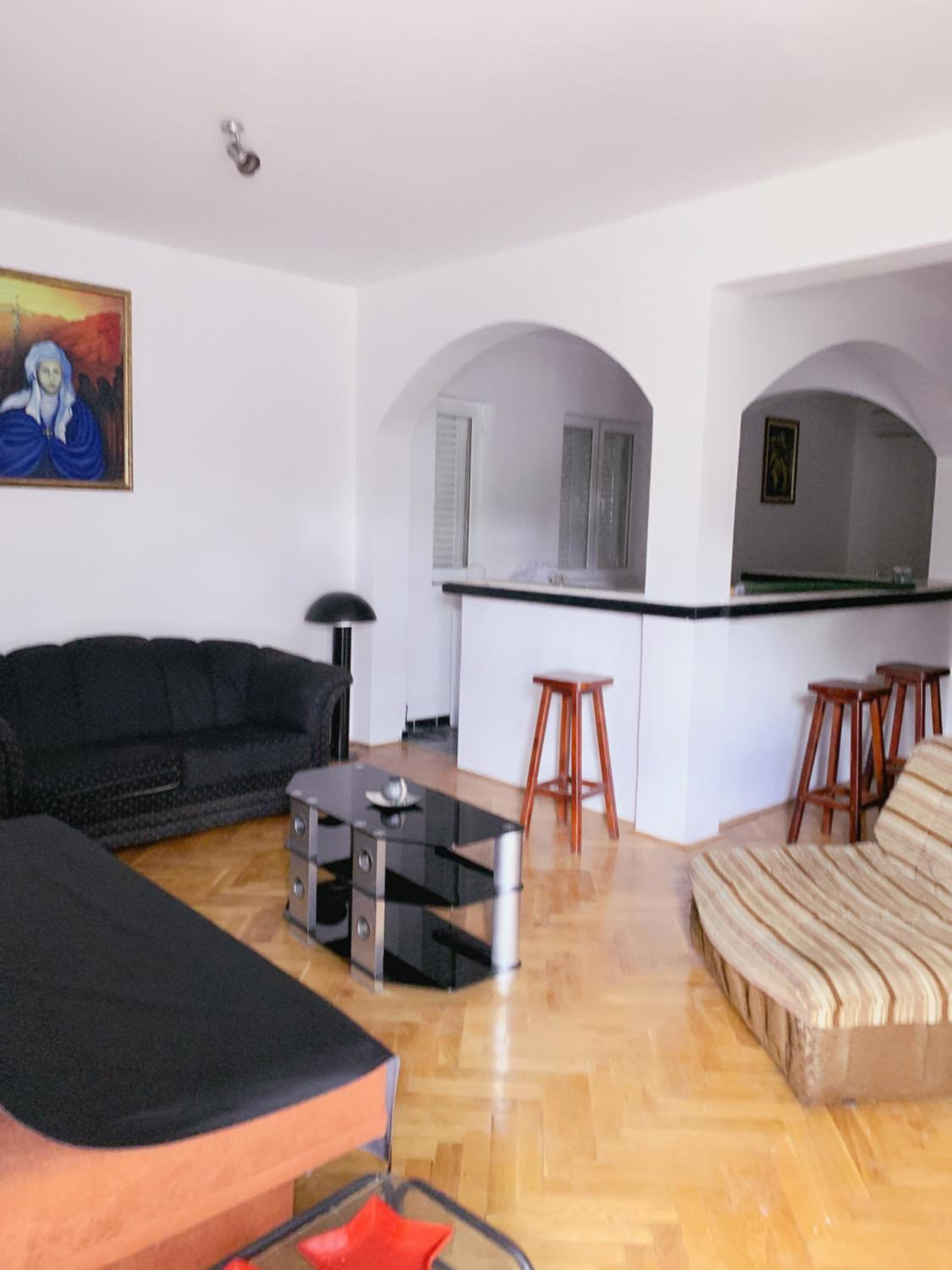 Single Bed in Mixed Dormitory Room