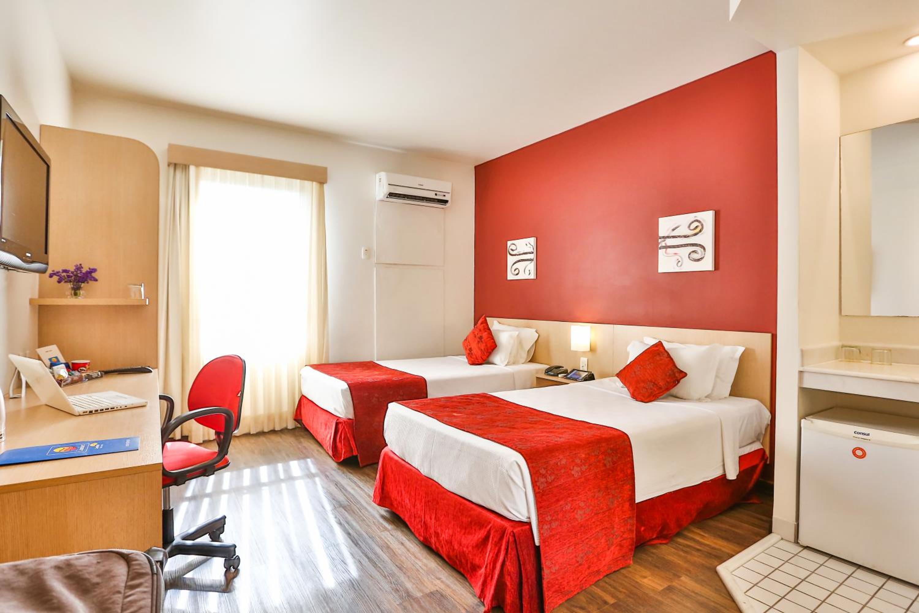 Deluxe Twin Room - Photo 1