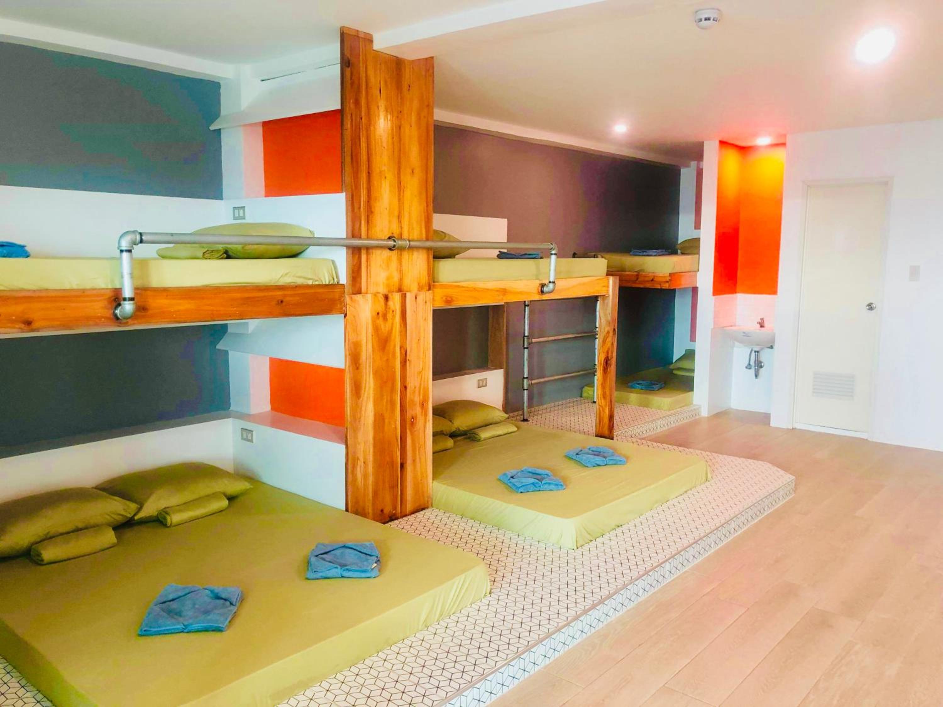Queen Suite with Sea View - Photo 1