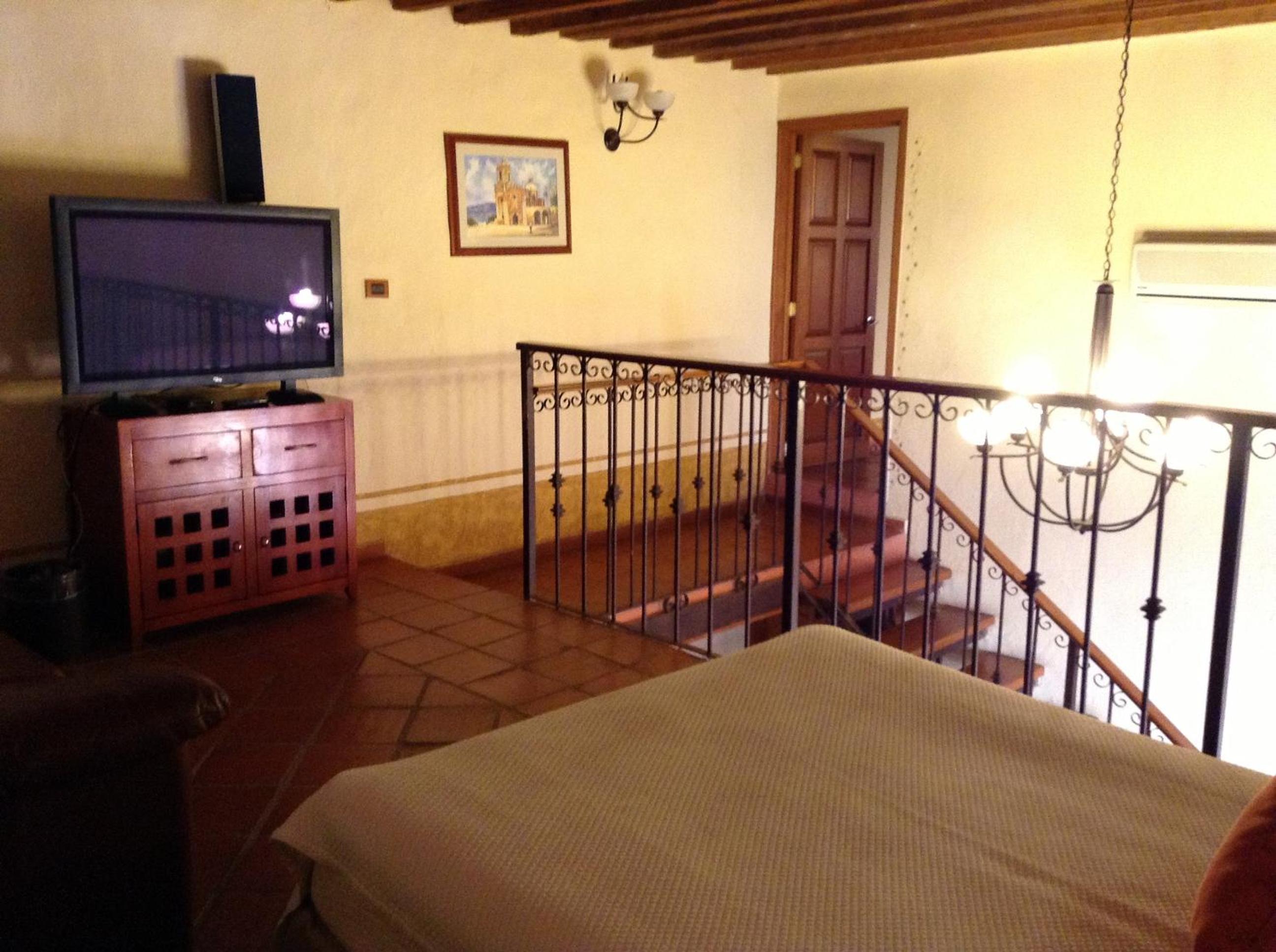 Family Suite - Photo 7
