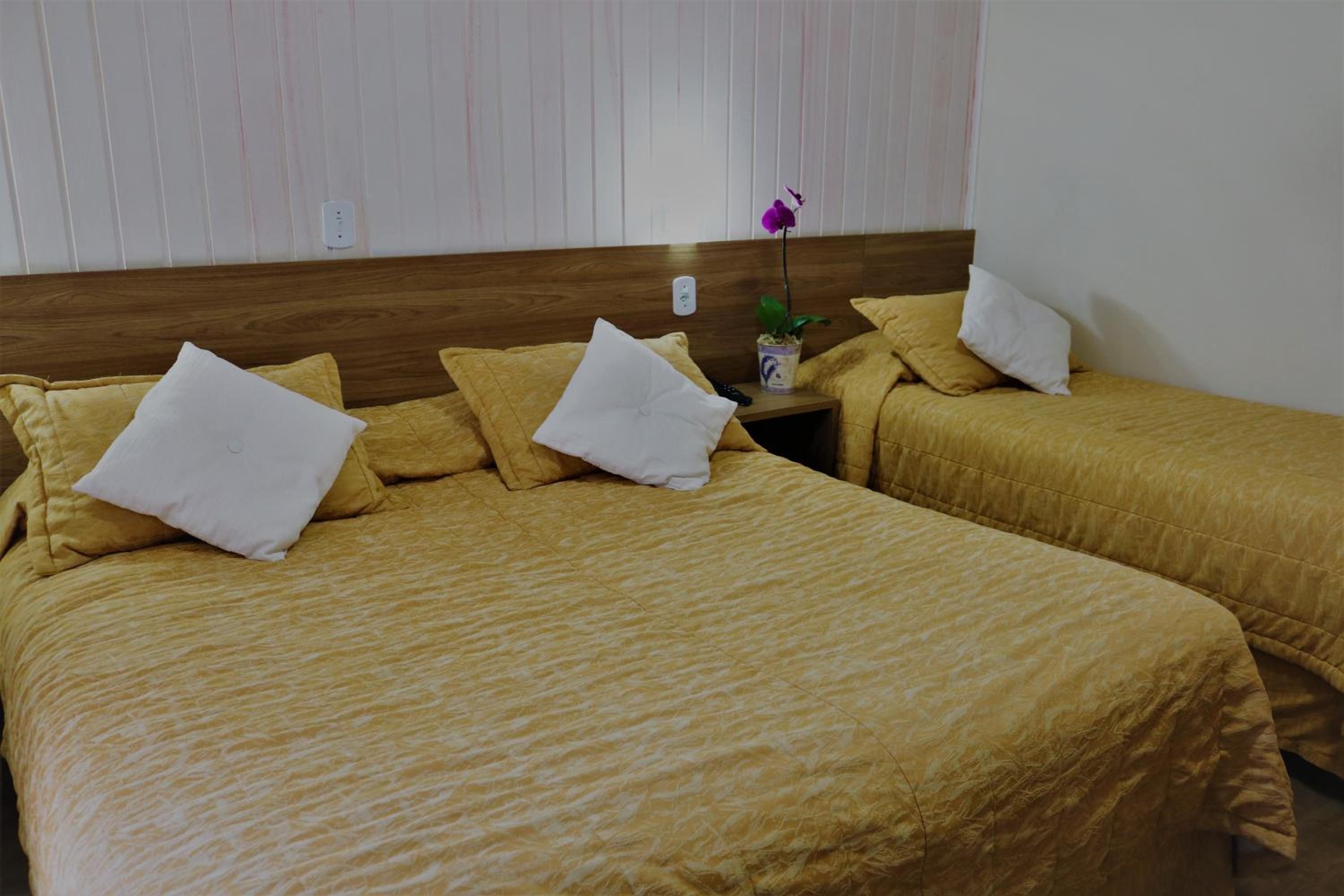 Triple Room - Photo 12