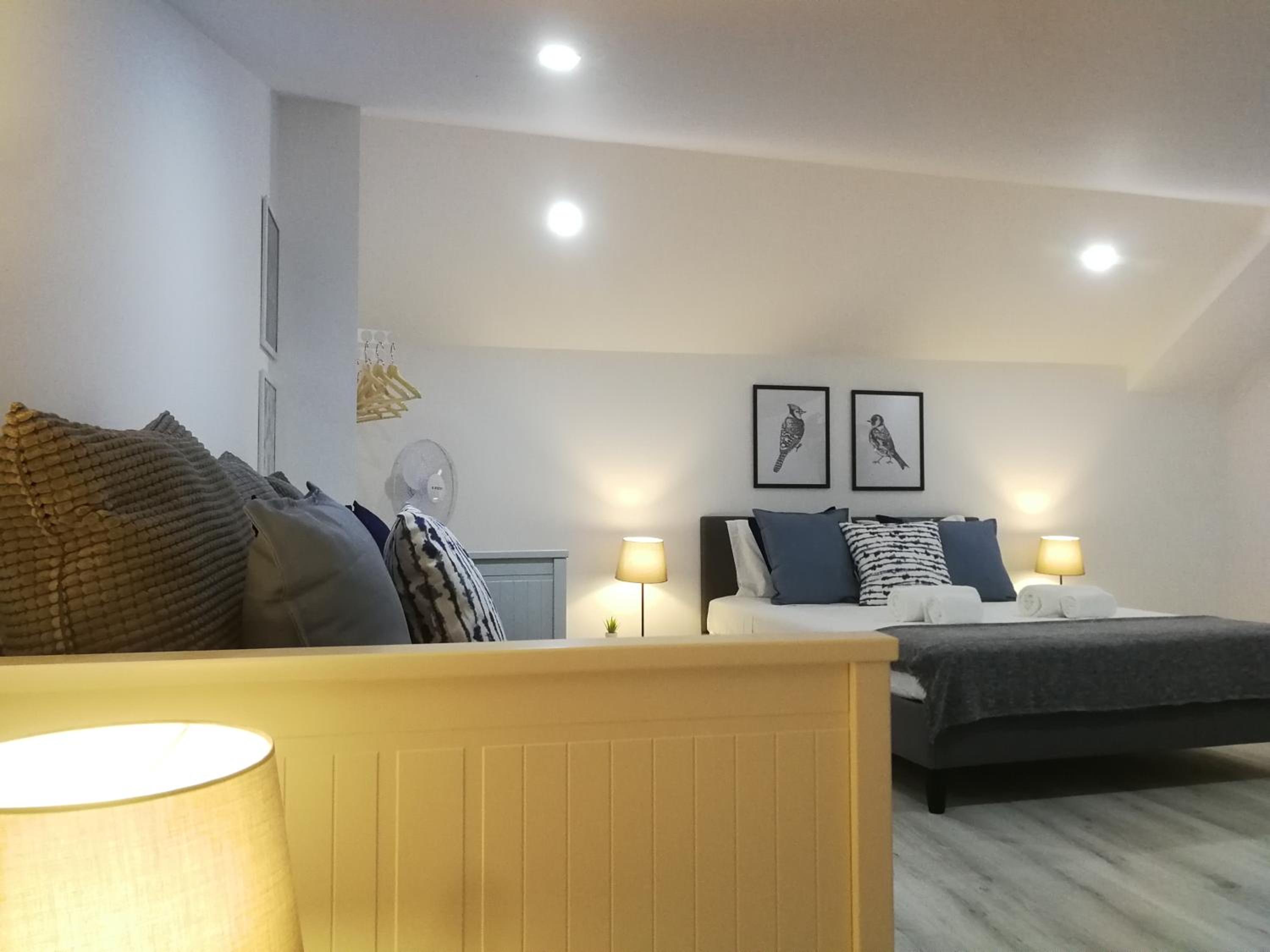 Apartment - Photo 25