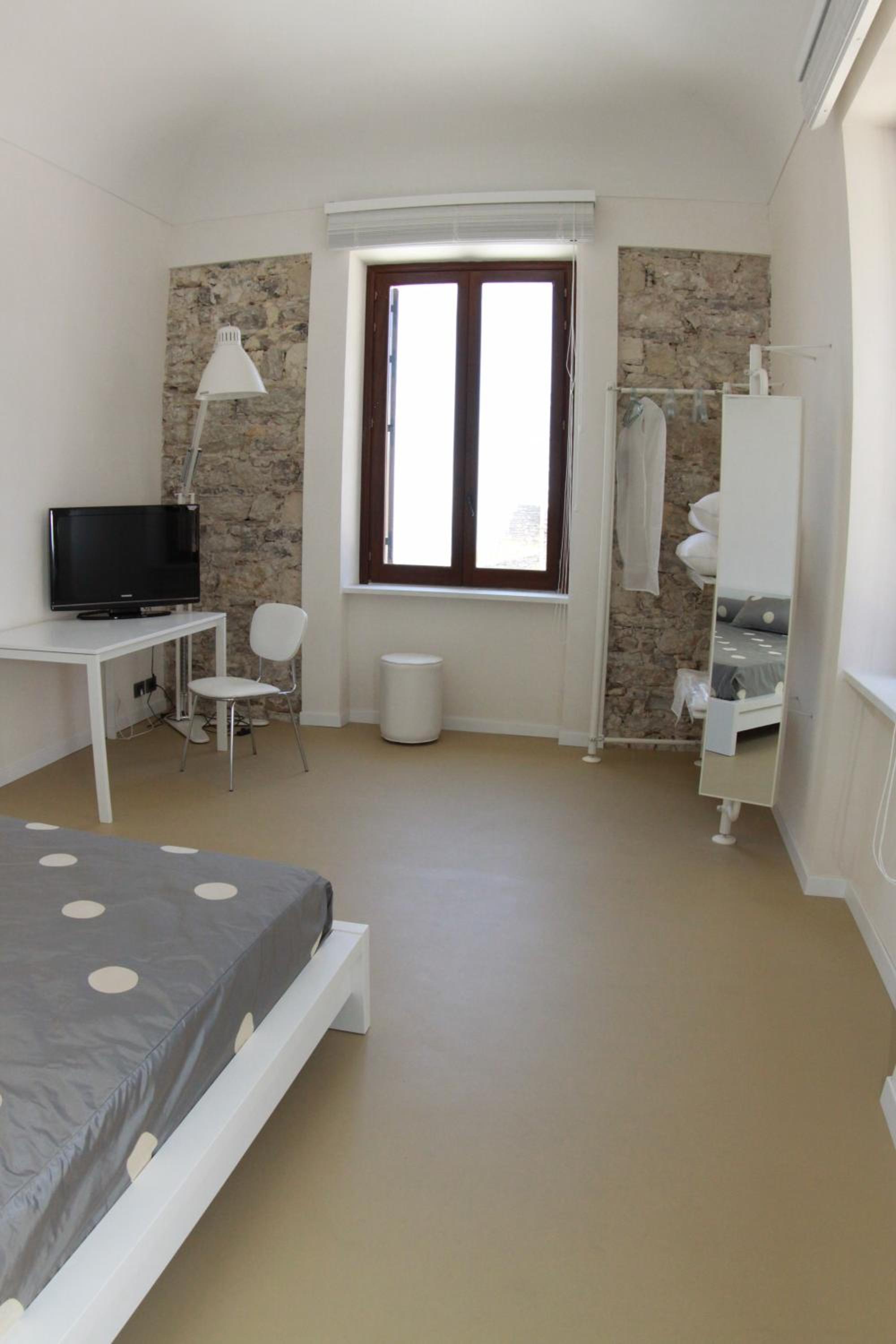 Double or Twin Room - Photo 7