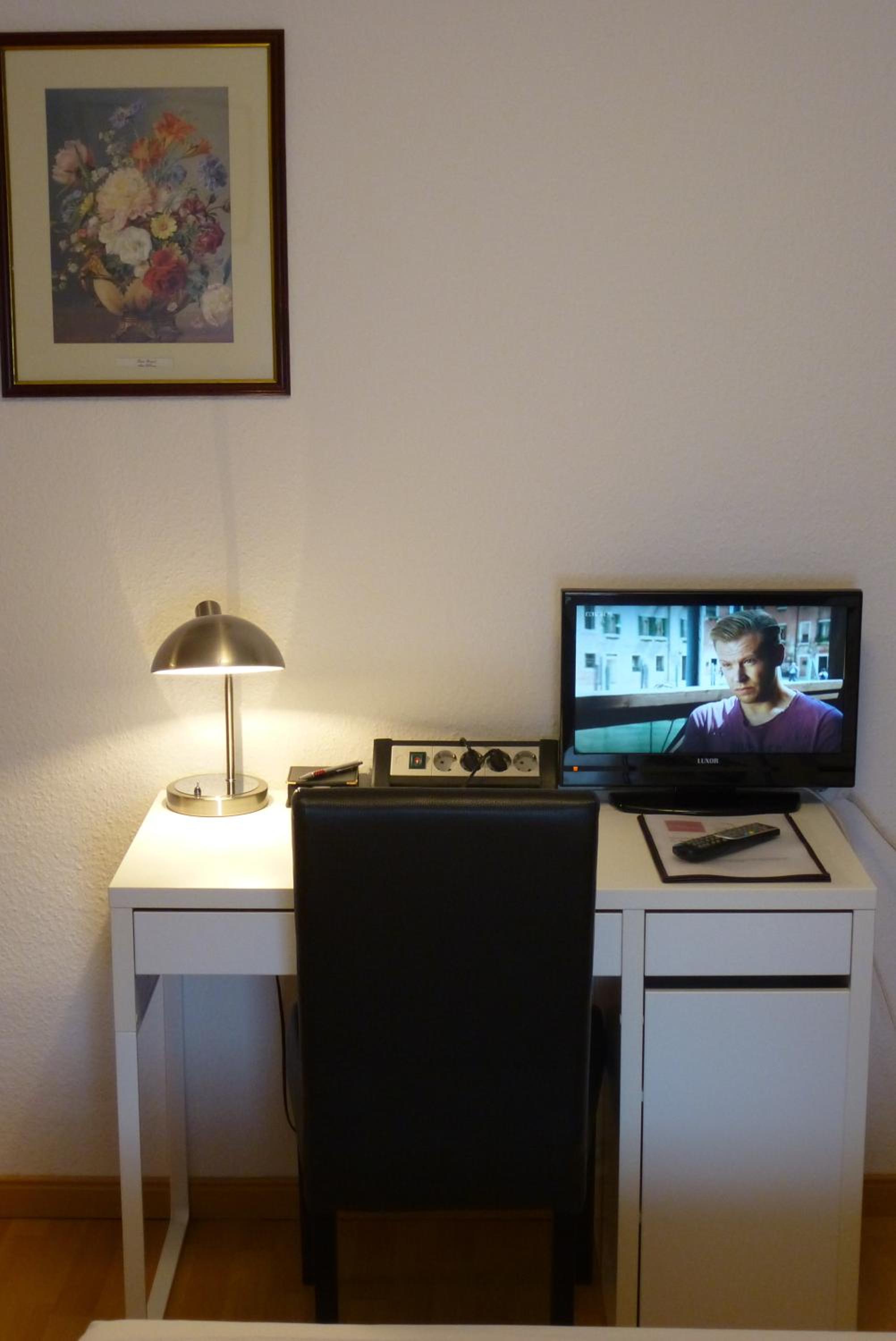 Economy Single Room with Shared Bathroom and Toilet