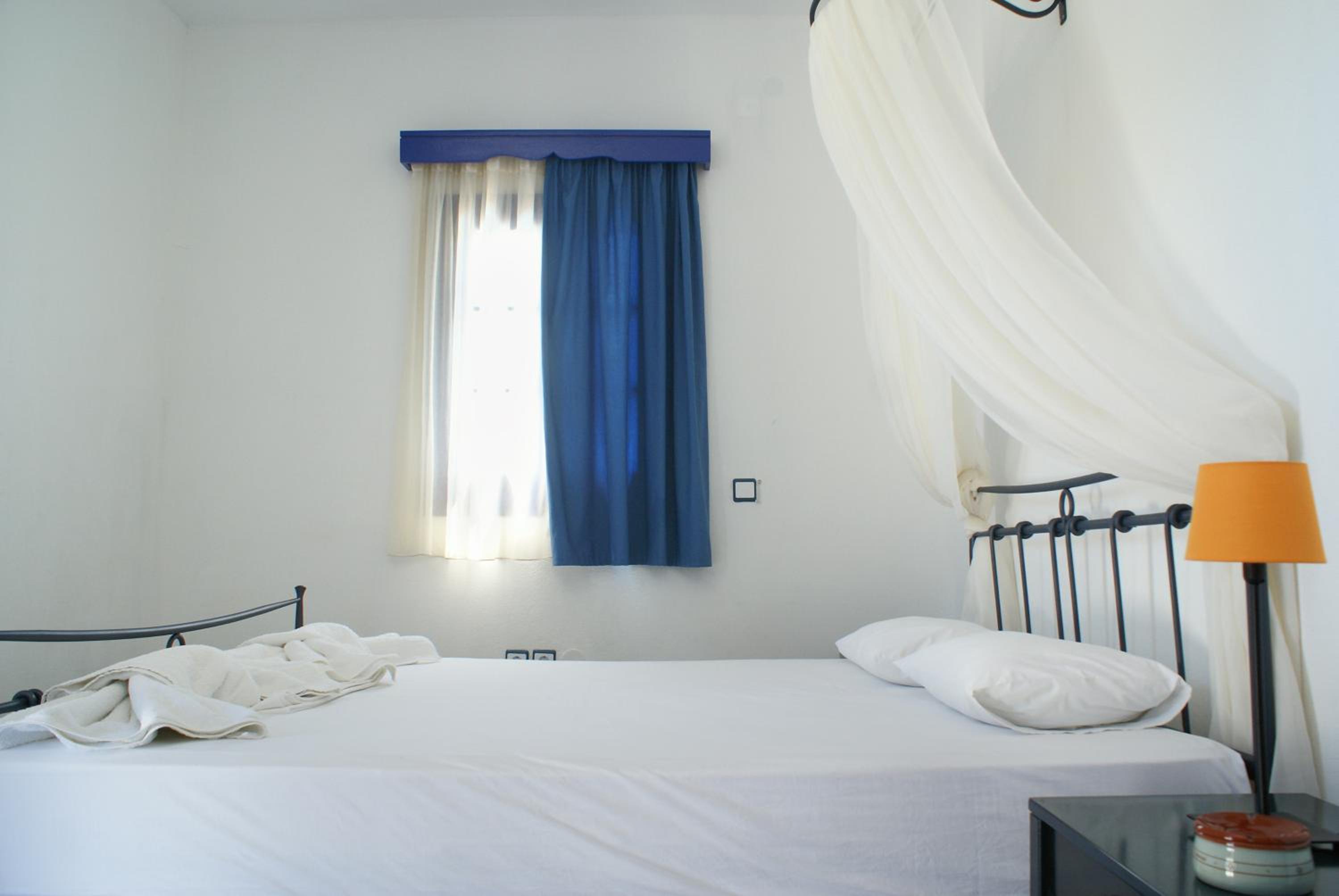 Studio (3 Adults)