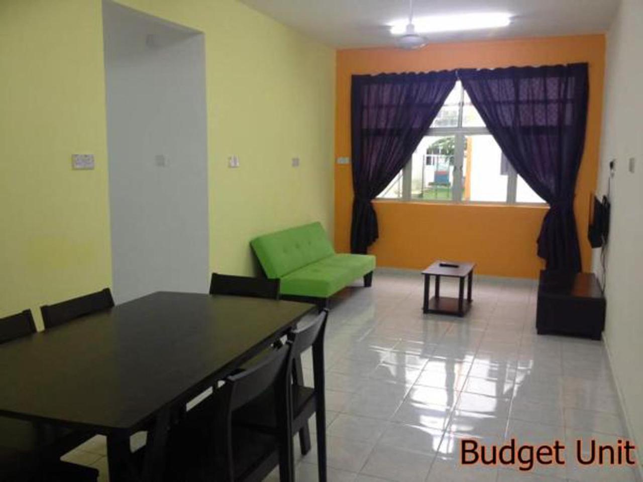 Three-Bedroom Apartment photo 1