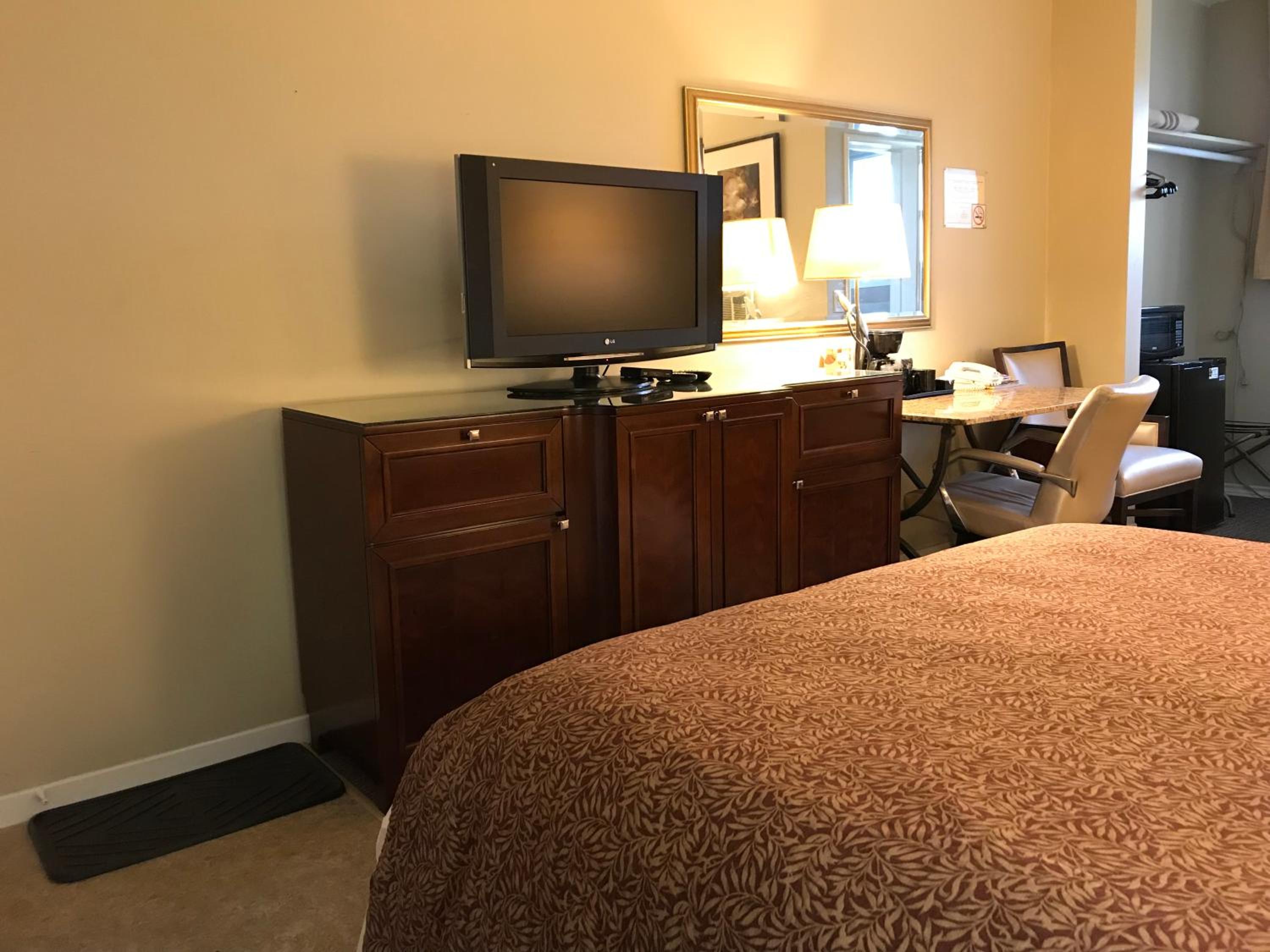 Queen Room - Photo 4
