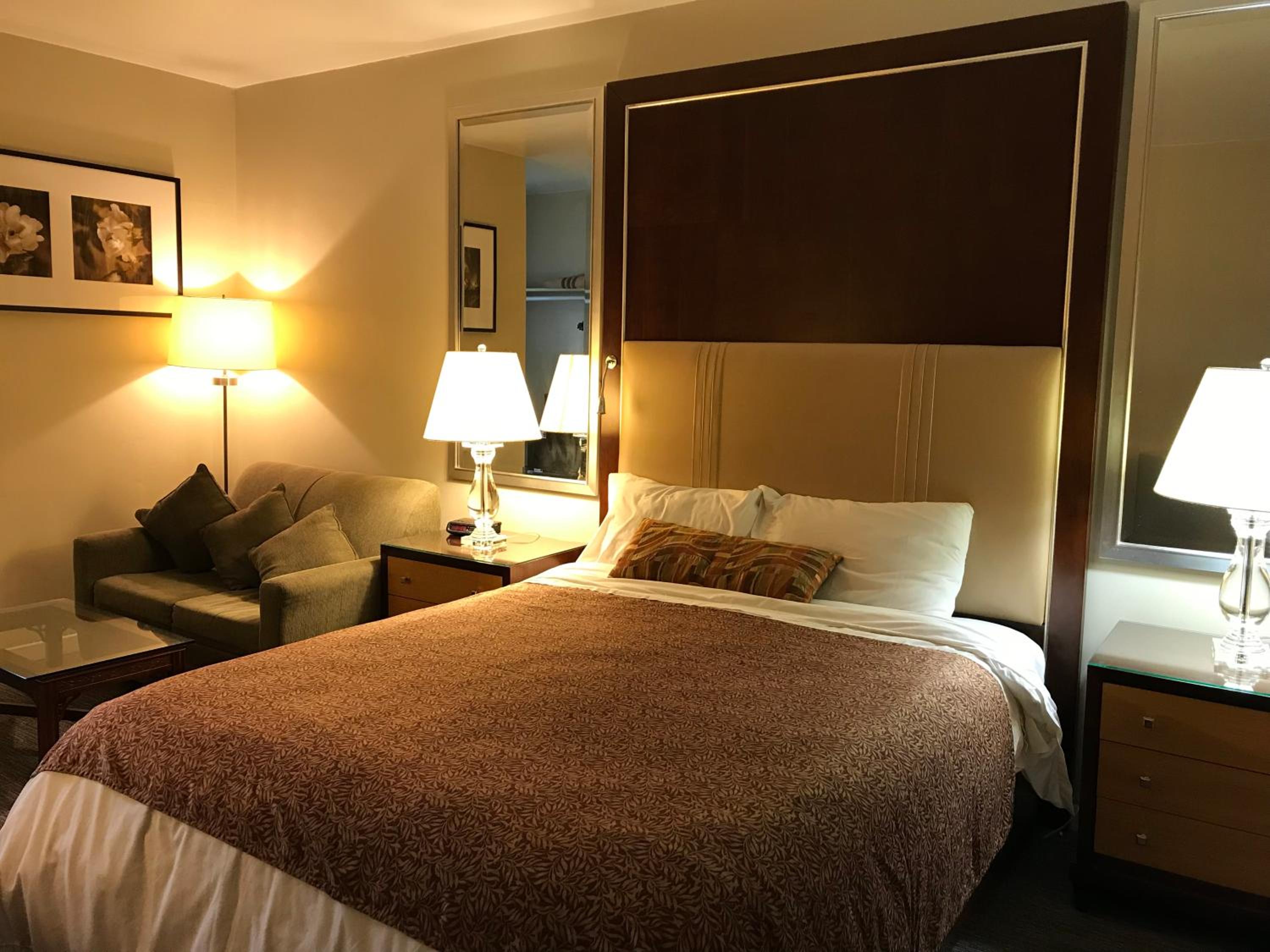 Queen Room - Photo 10