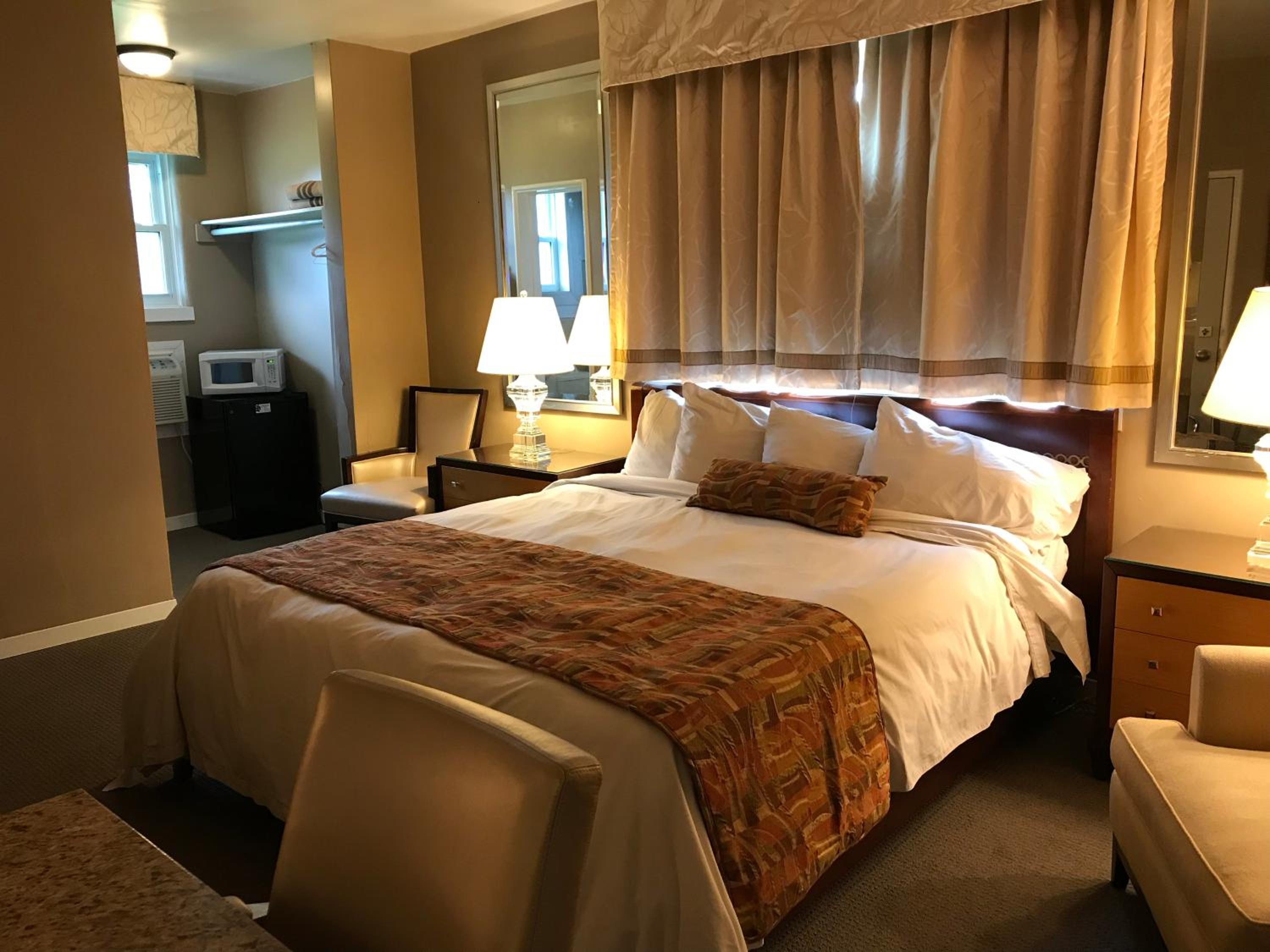 Queen Room - Photo 6