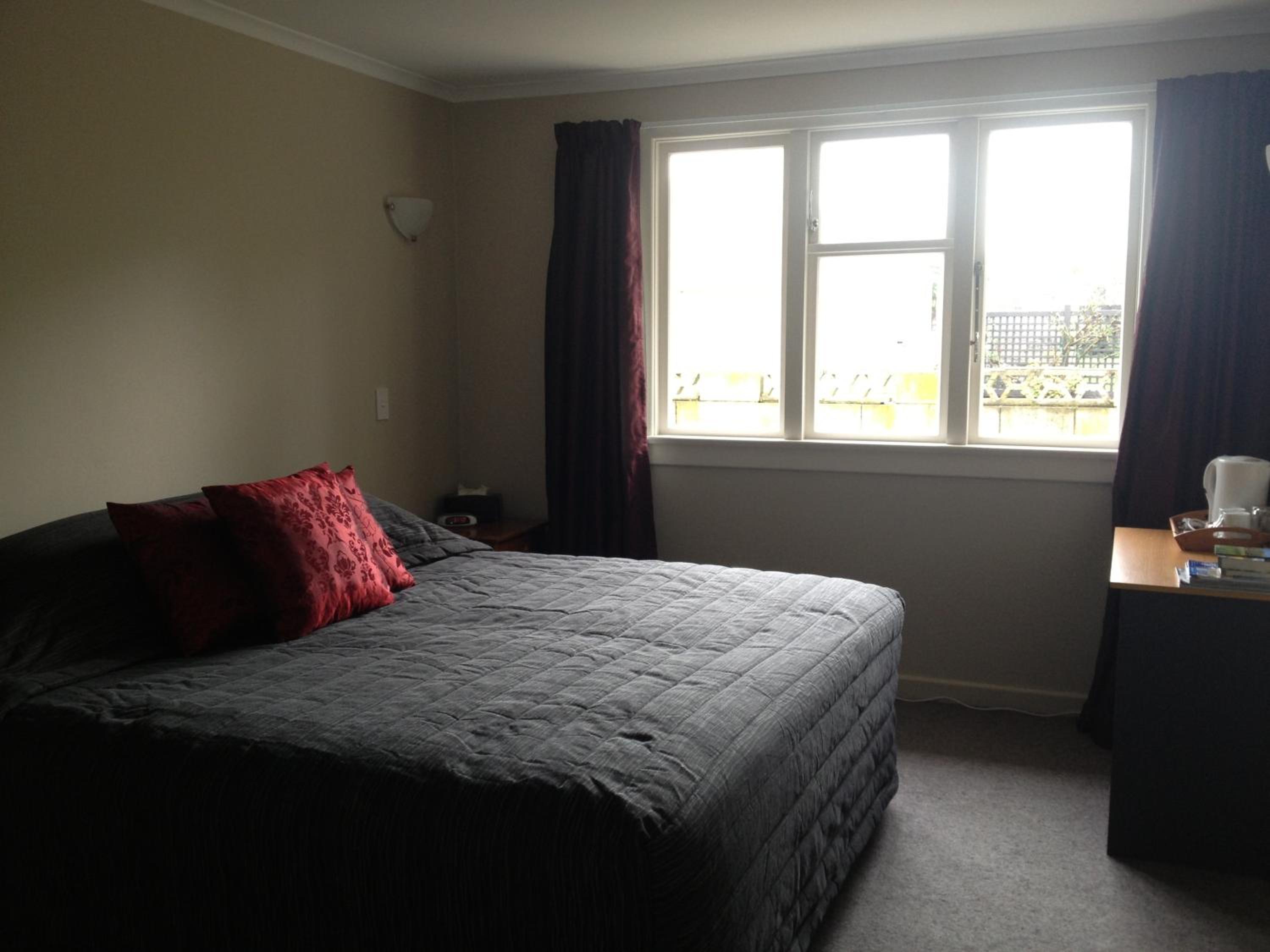 King or Twin Room with Private Bathroom photo 1