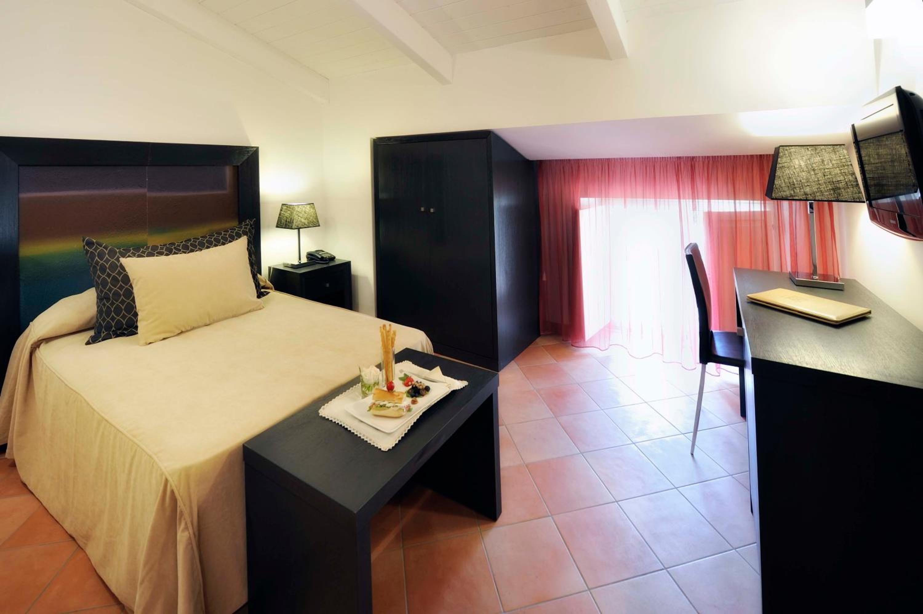 Double Room - Photo 3