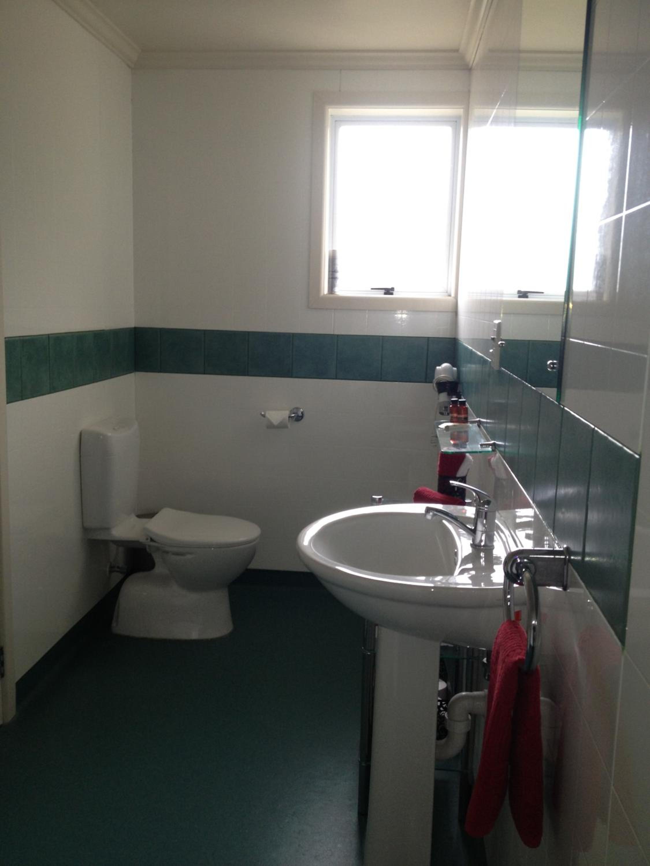 King or Twin Room with Private Bathroom photo 2