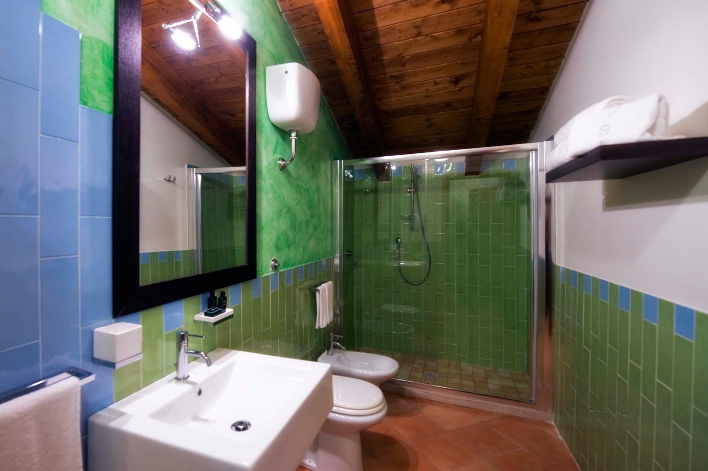 Double Room - Photo 4