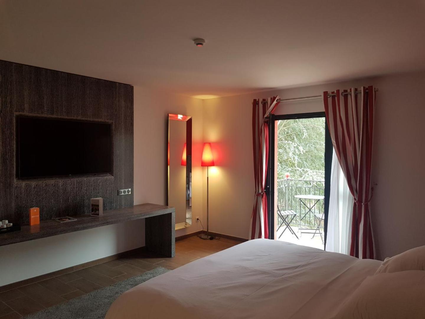 Premium Room - Photo 1