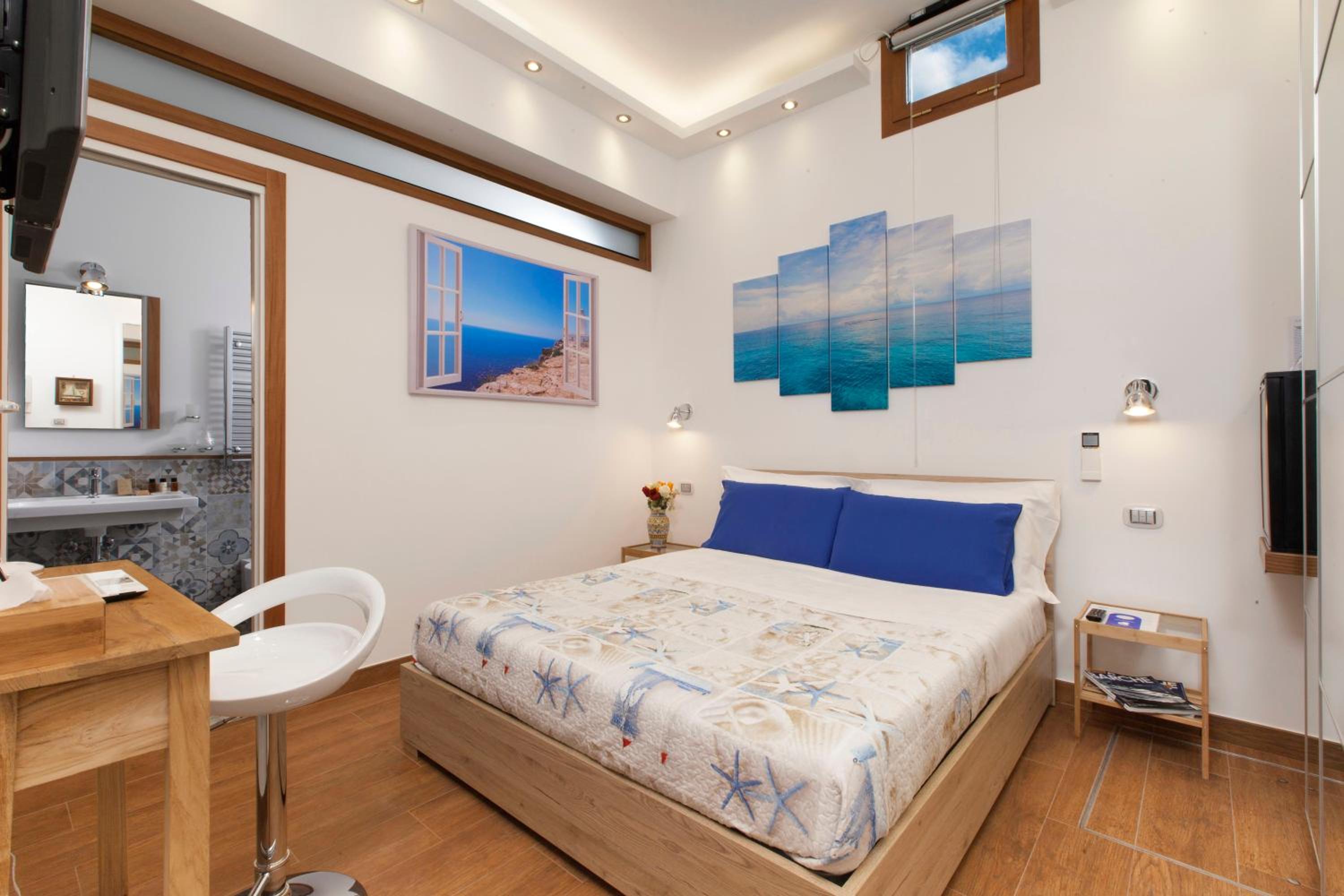 Standard Double Room photo 1