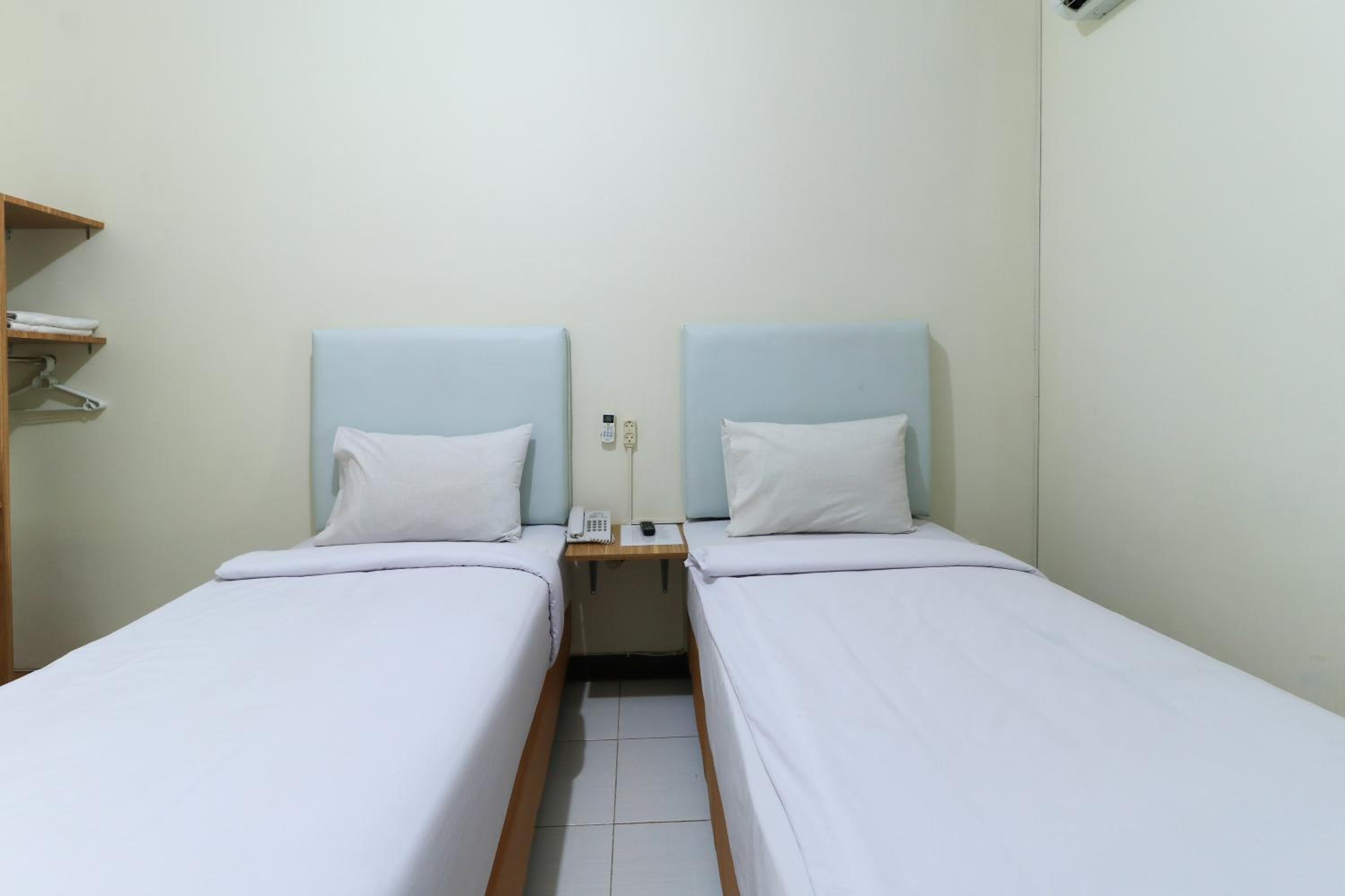 Deluxe Twin Room photo 3