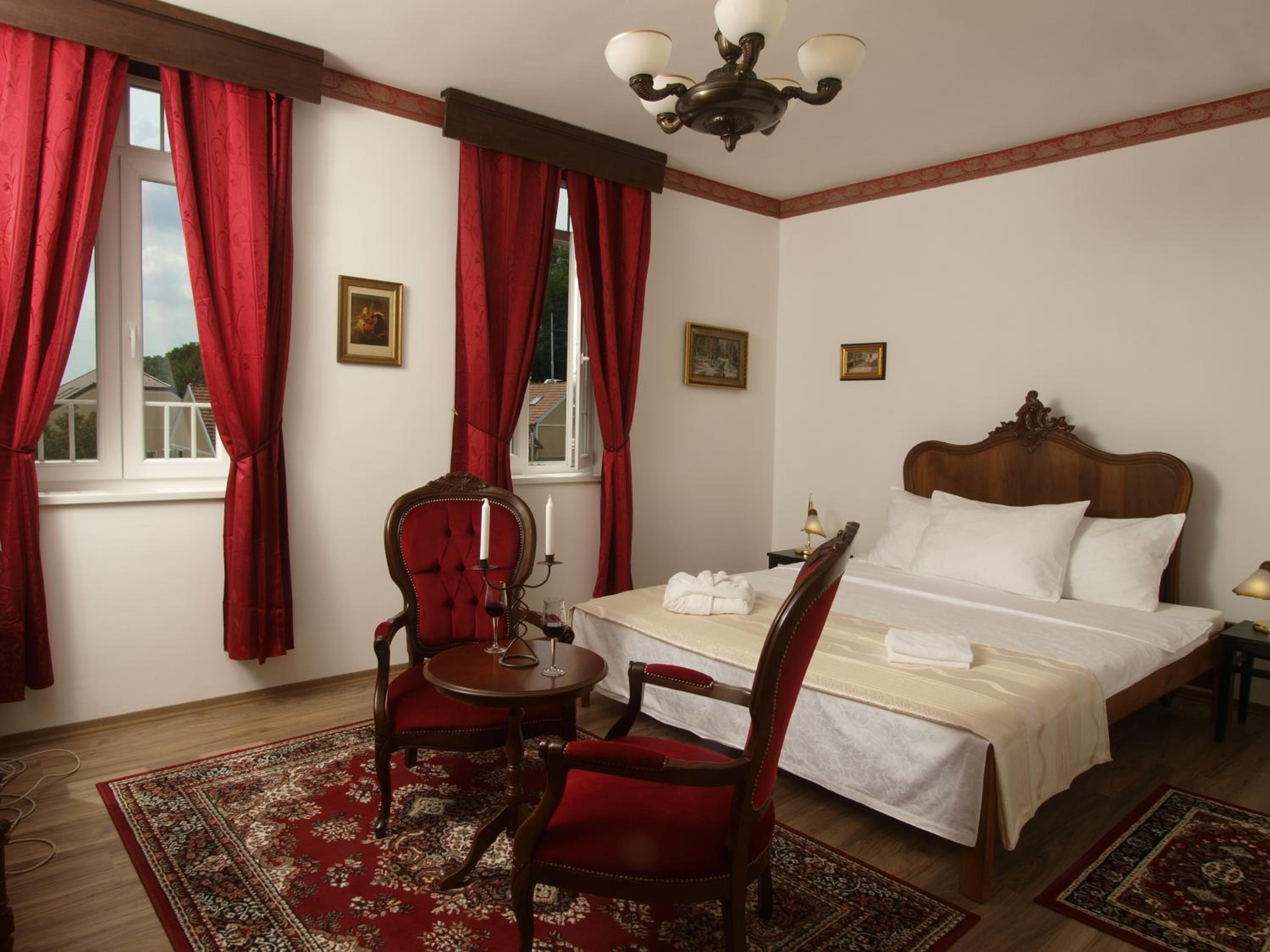 Superior King Room