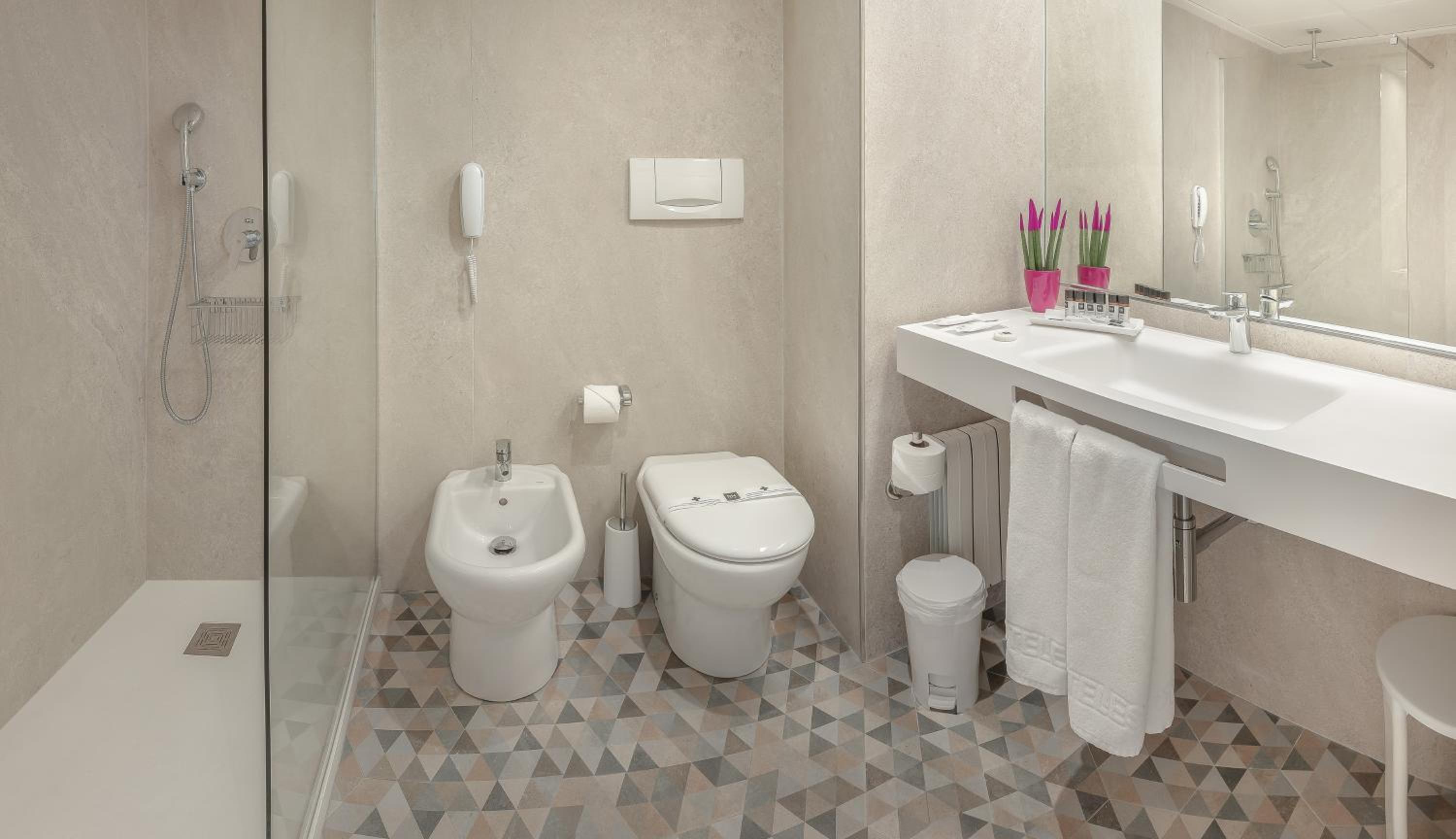 Superior Double or Twin Room with Terrace - Photo 4