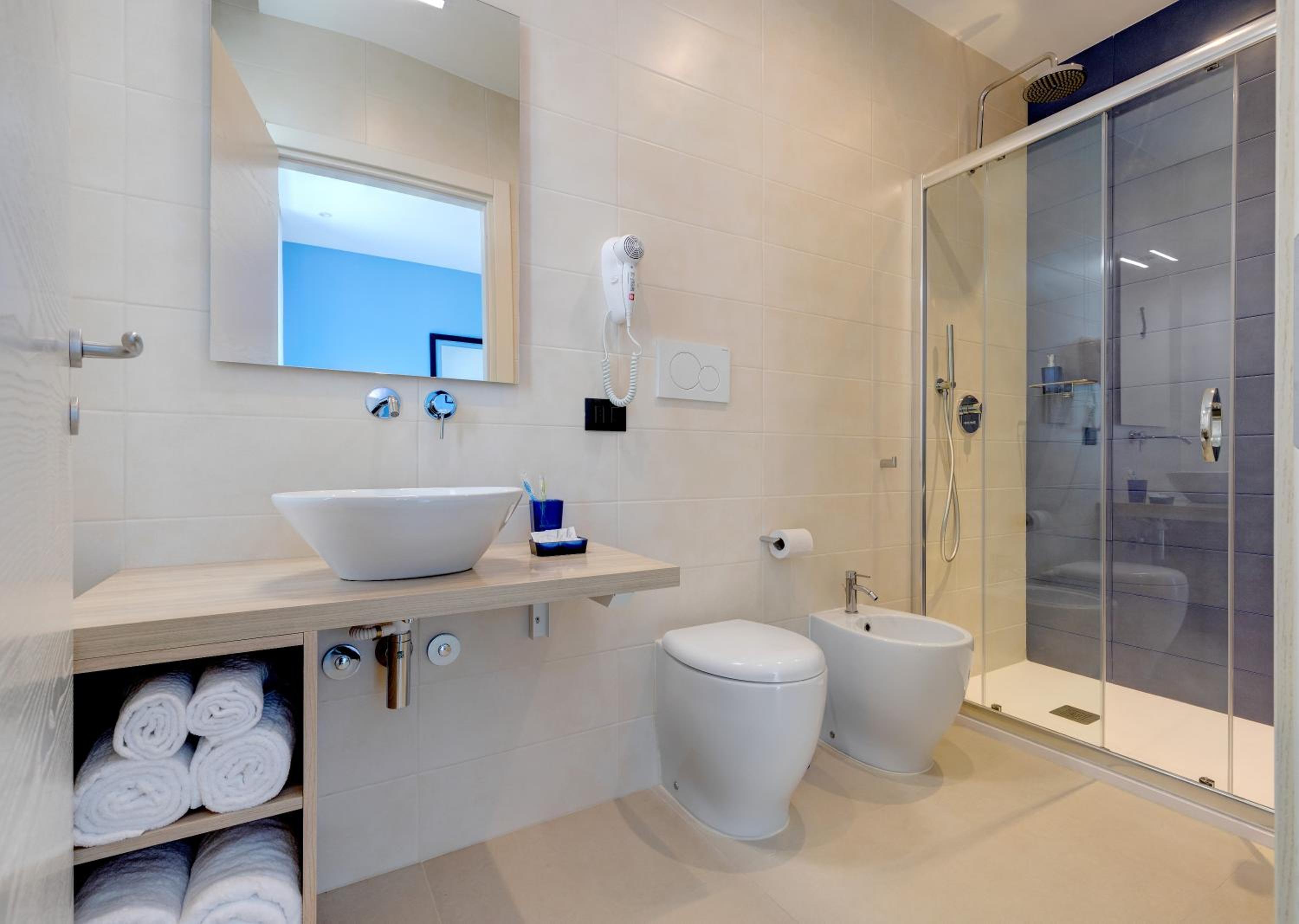 Double Room with Balcony photo 3