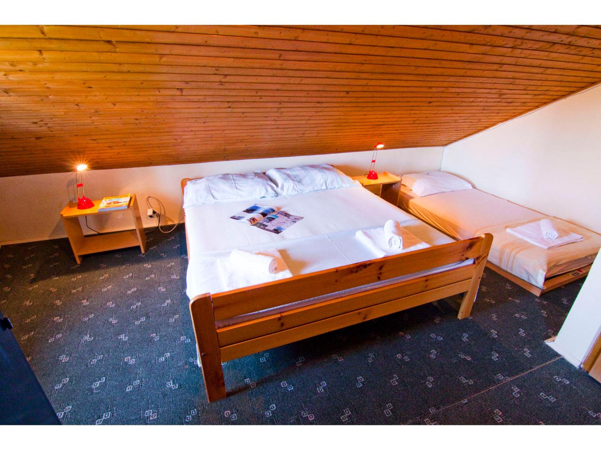 Quadruple Room - Photo 10