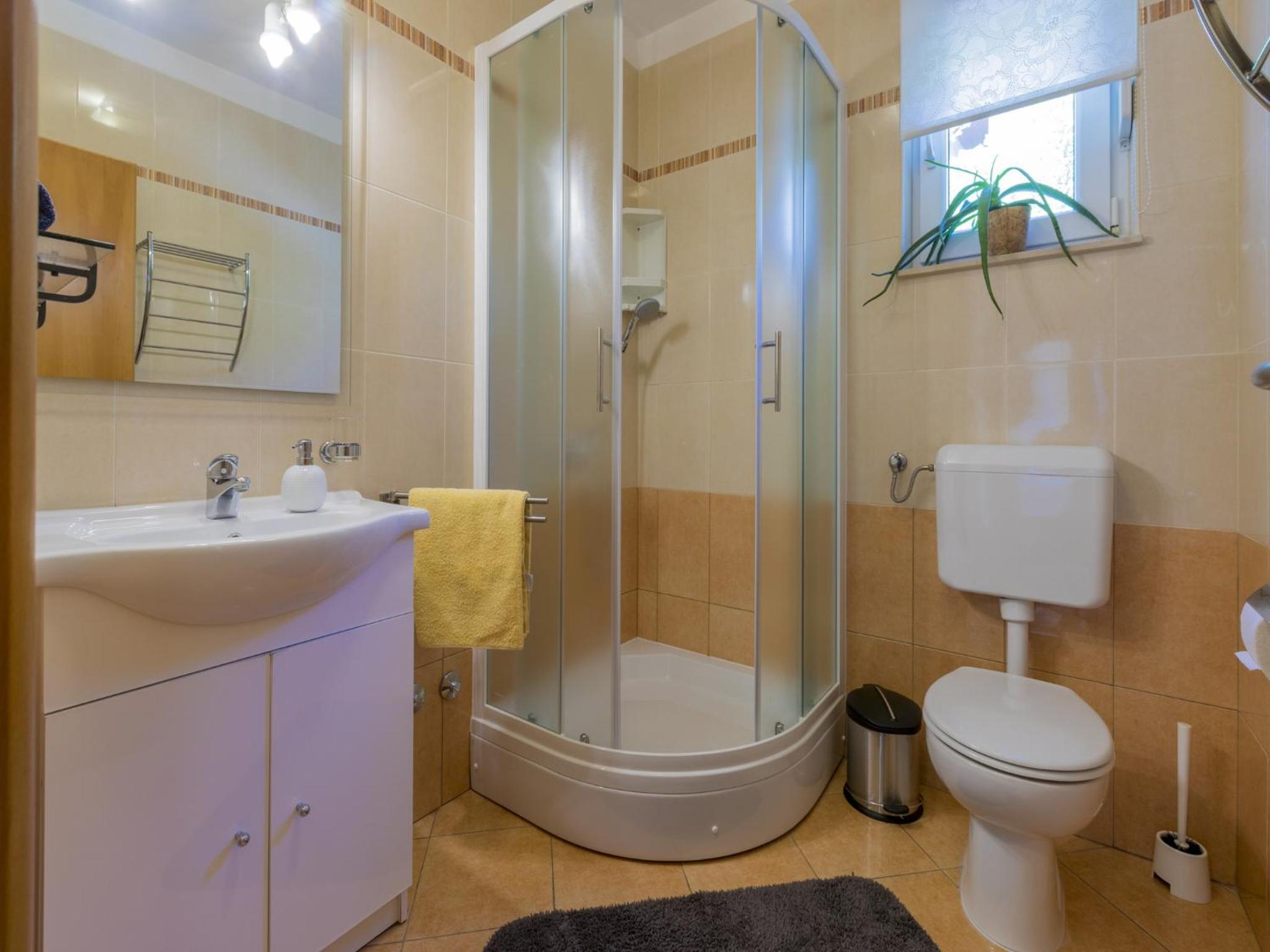 Standard Apartment - Photo 5