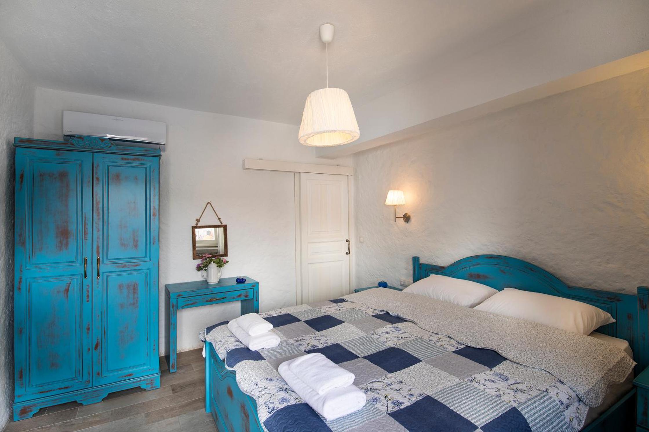 Standard Double Room - Photo 3