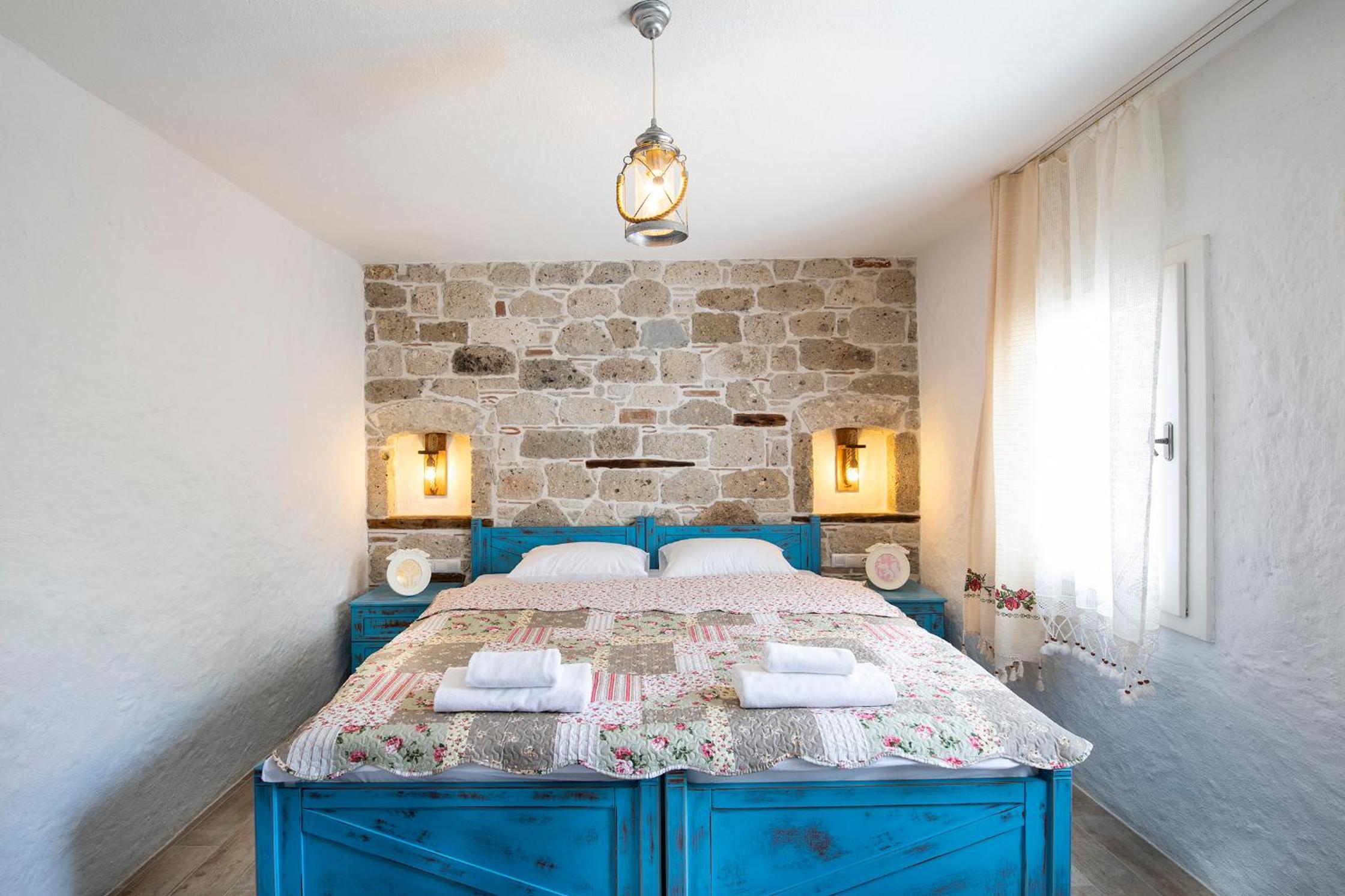 Standard Double Room - Photo 7