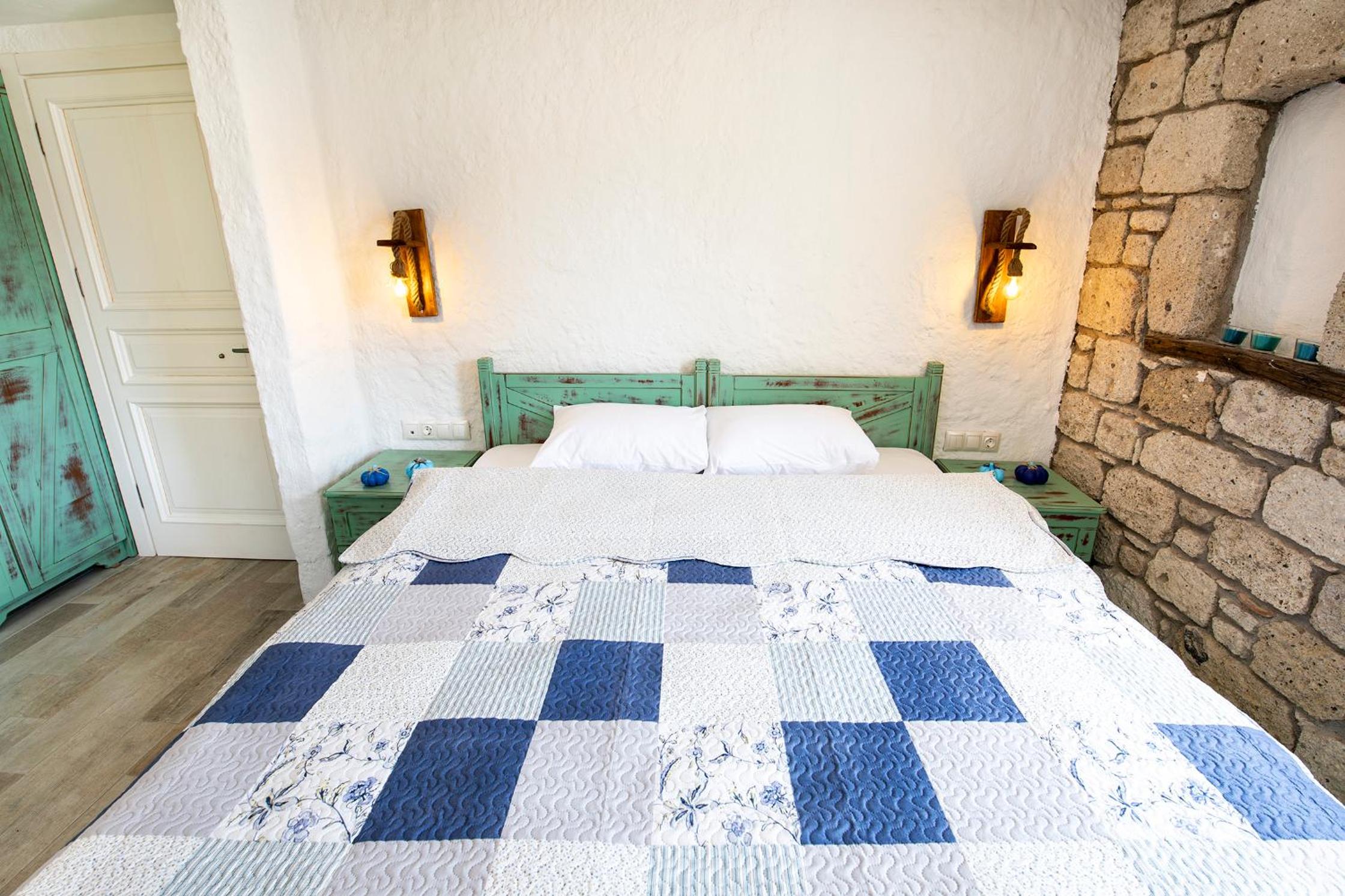 Standard Double Room - Photo 1