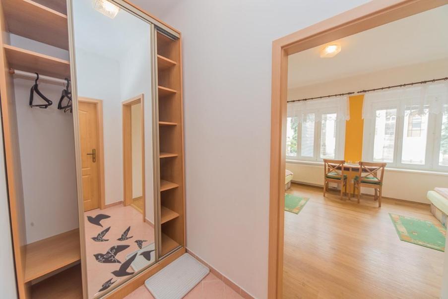 Large Single Room photo 2